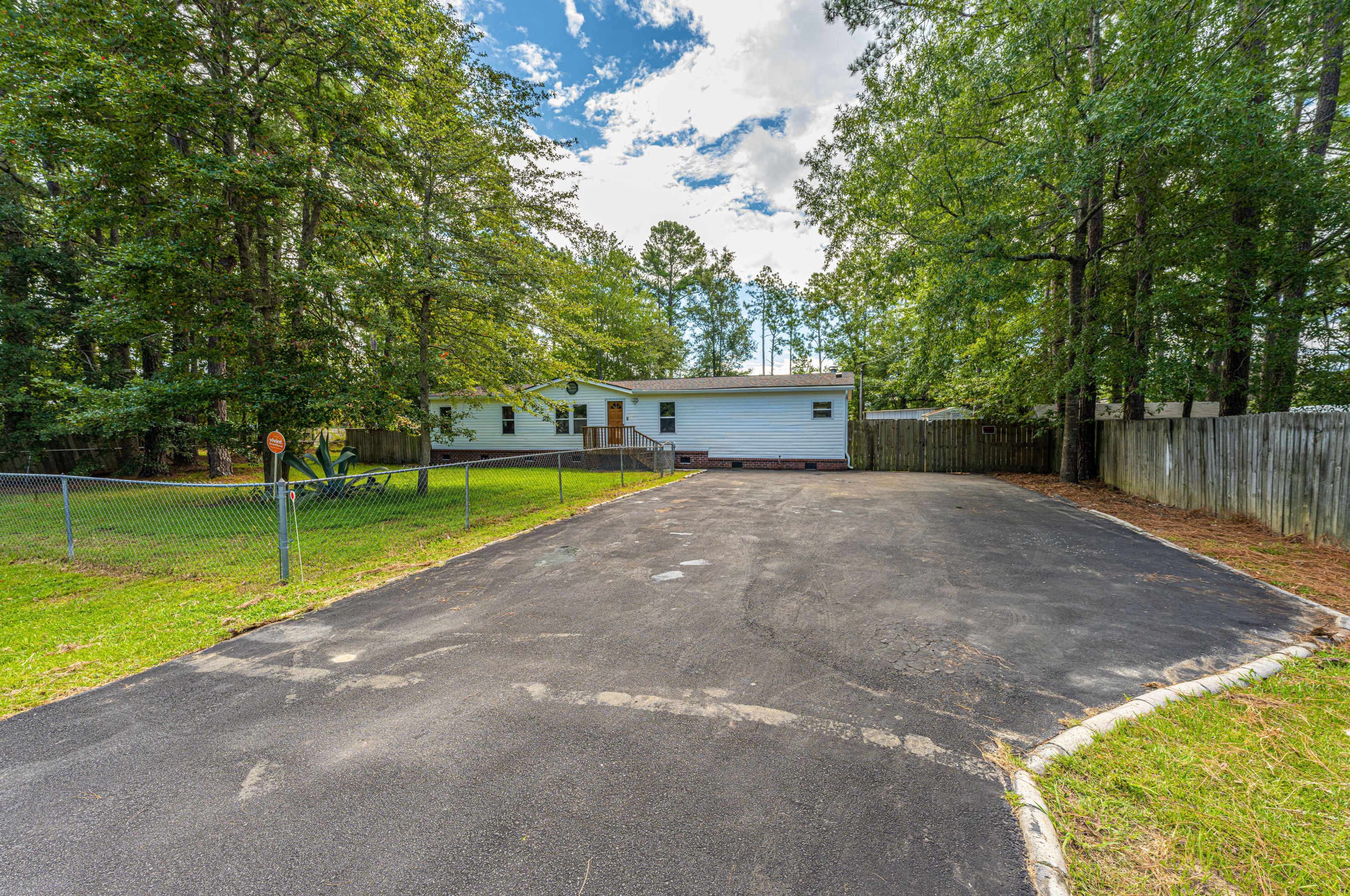 247 George Keen Dr, Summerville, SC 29483-4515