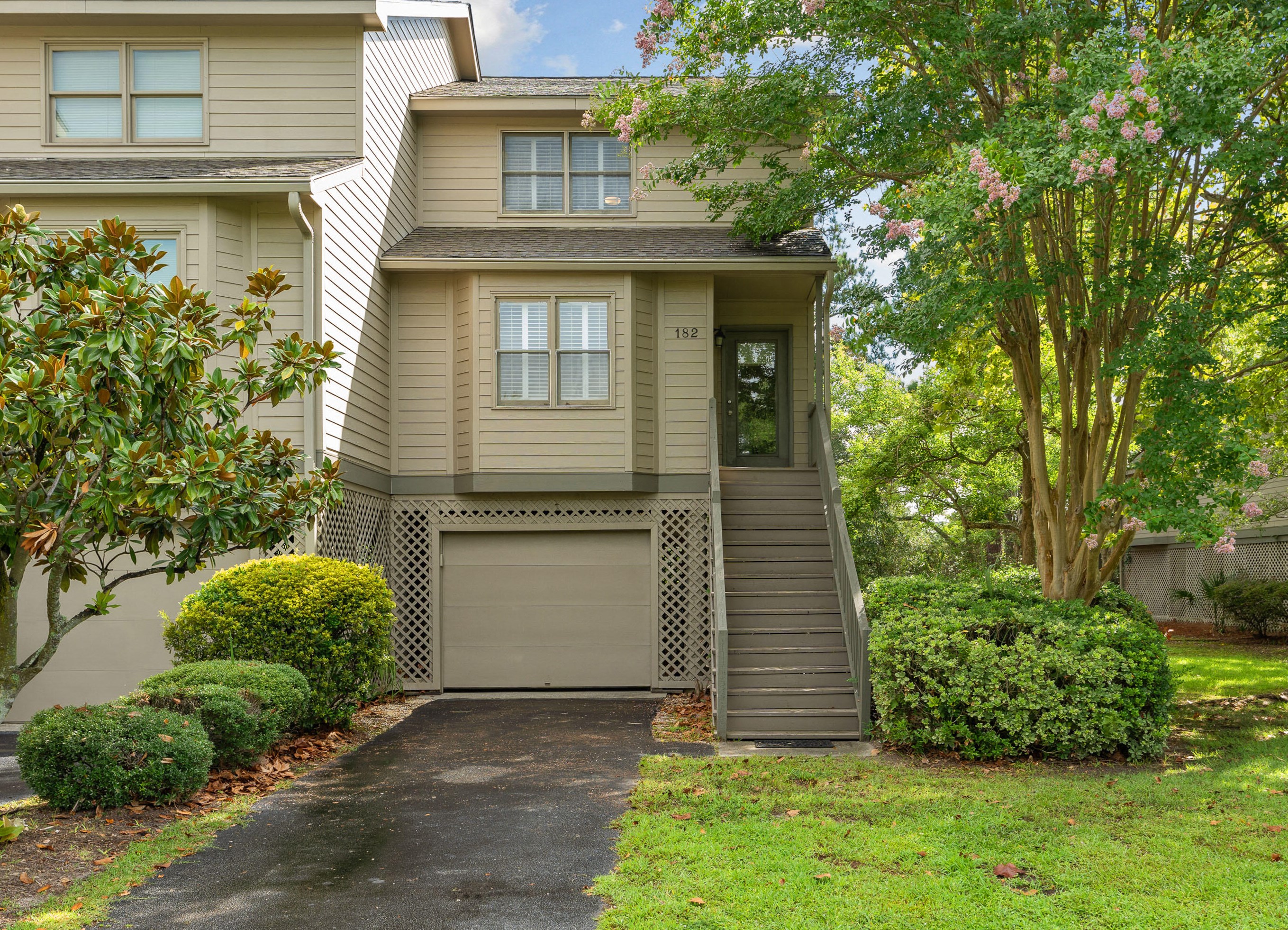 182 River Breeze Dr, Charleston, SC 29407-5690