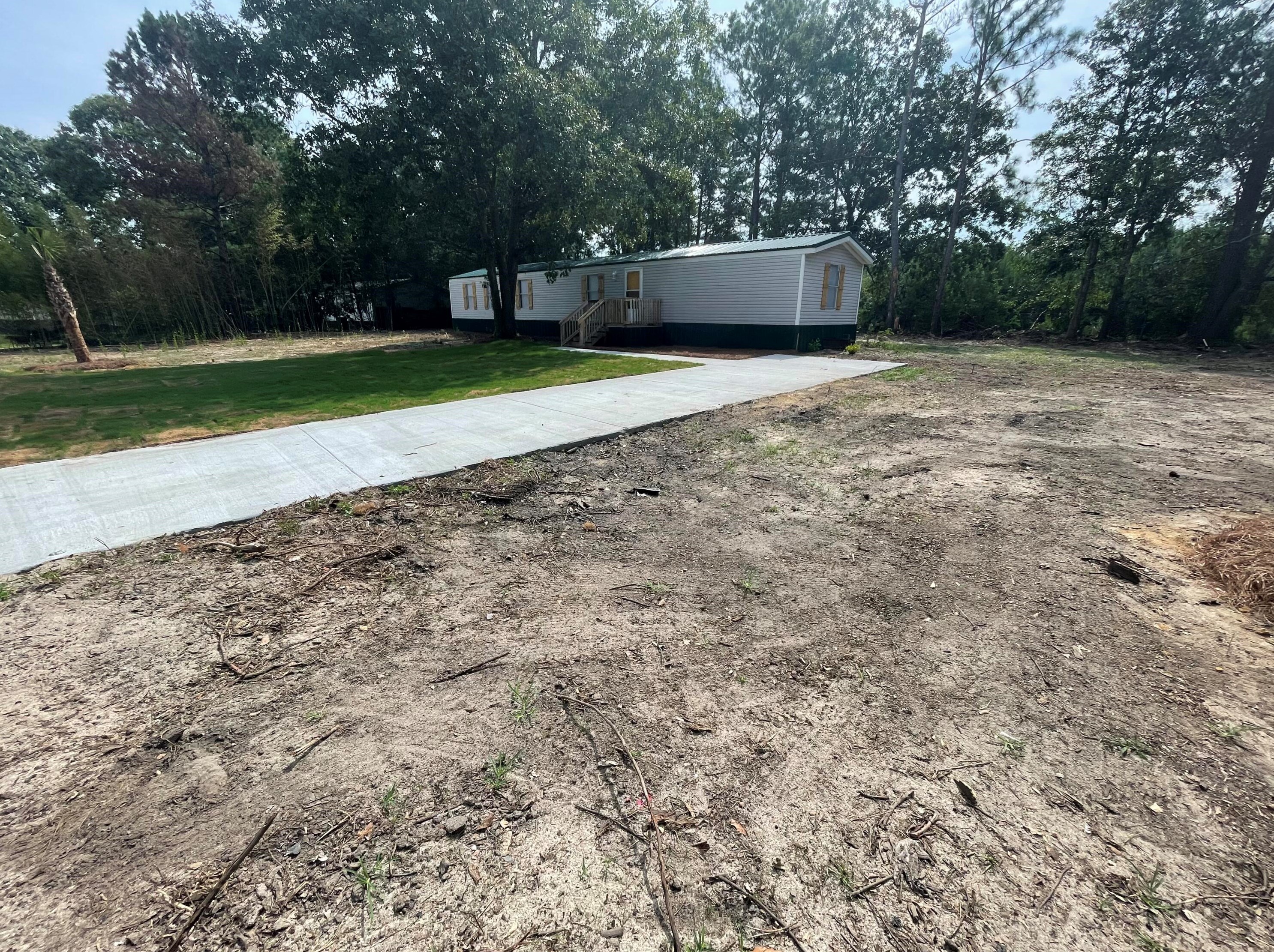 205 Poplar Branch Dr, Moncks Corner, SC 29461-7913