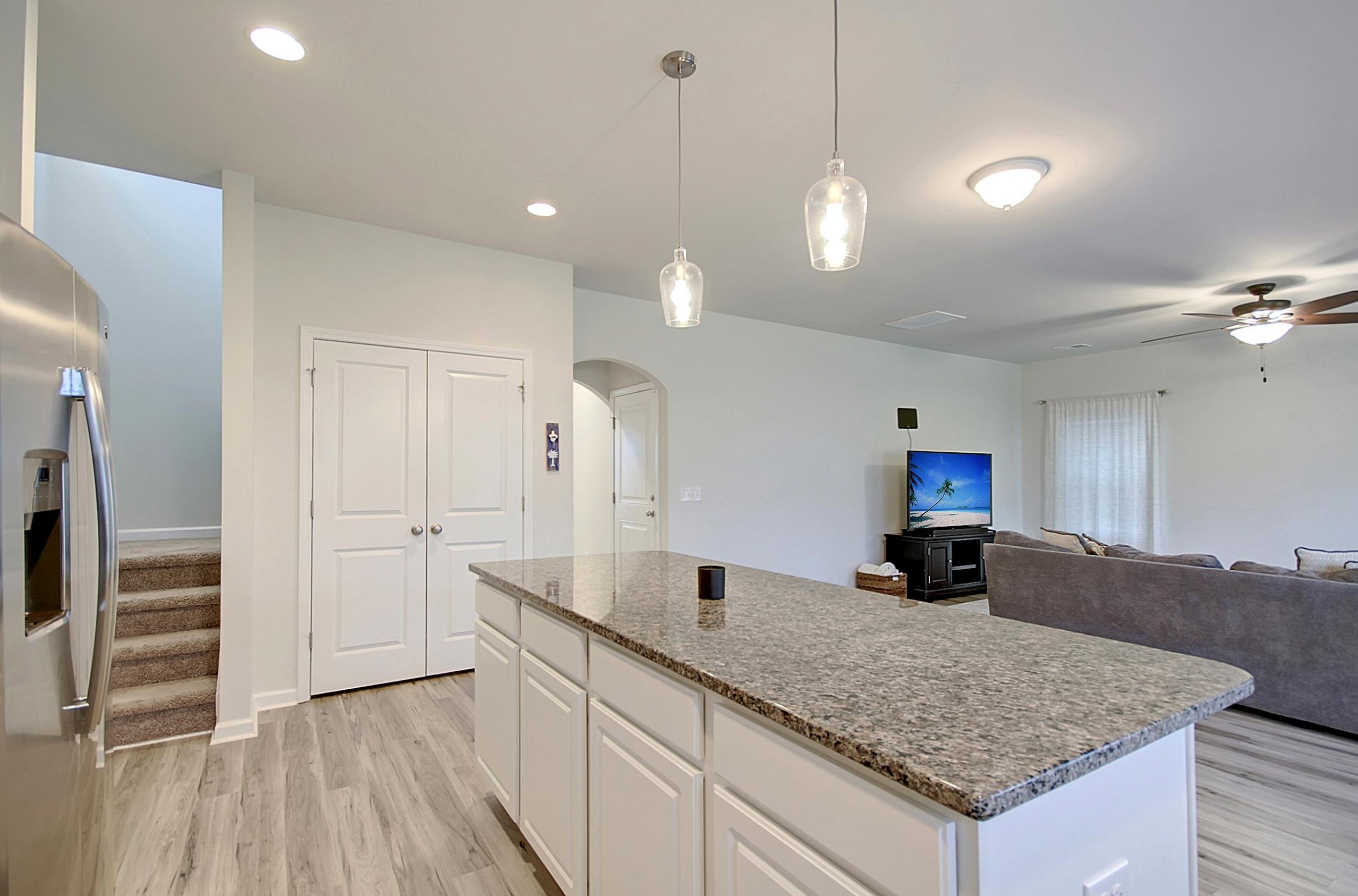 160 Hyrne Dr, Charleston SC 29445-7331 exterior