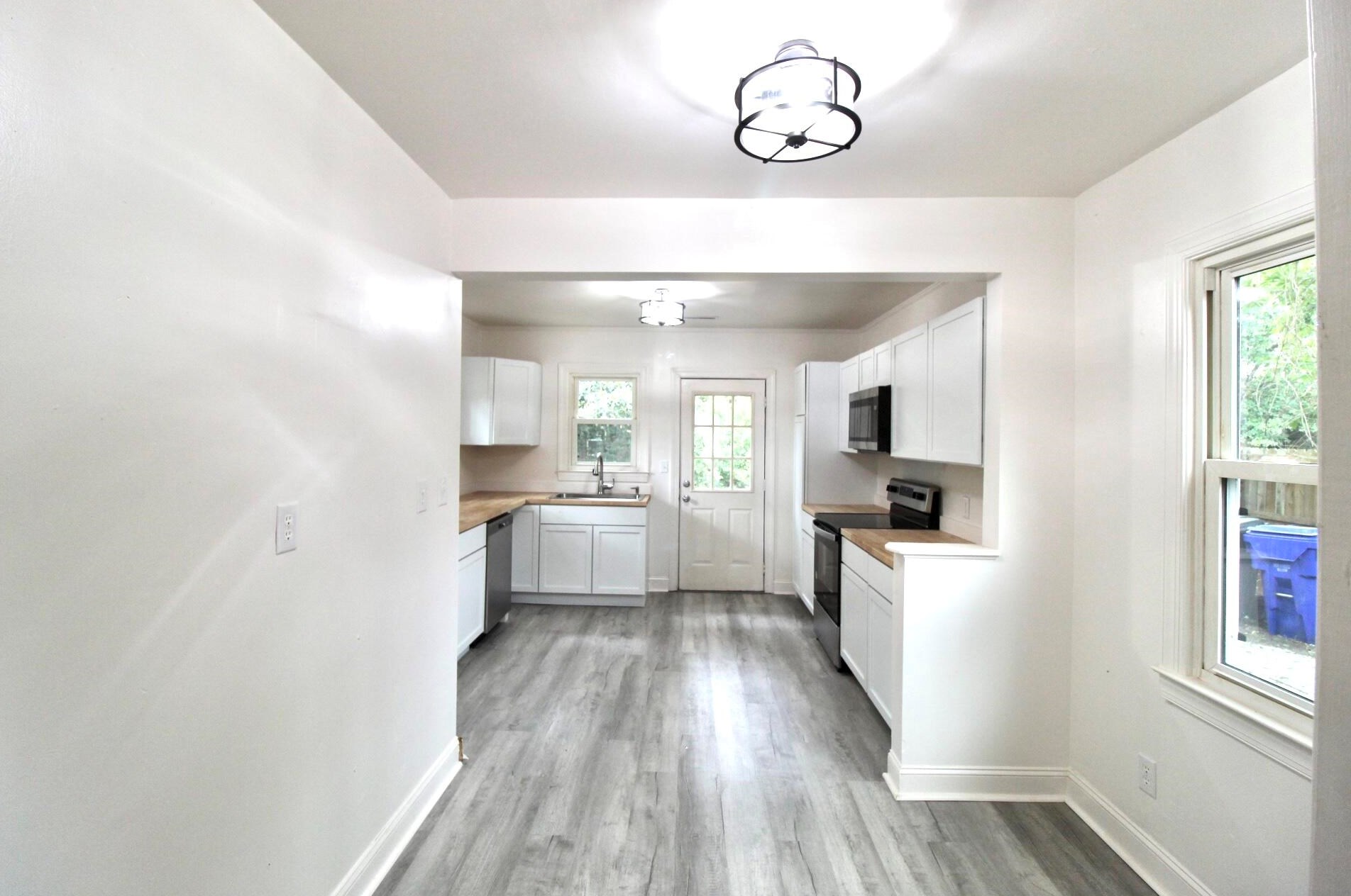 5455 Crown Ave, Charleston, SC 29406-3701