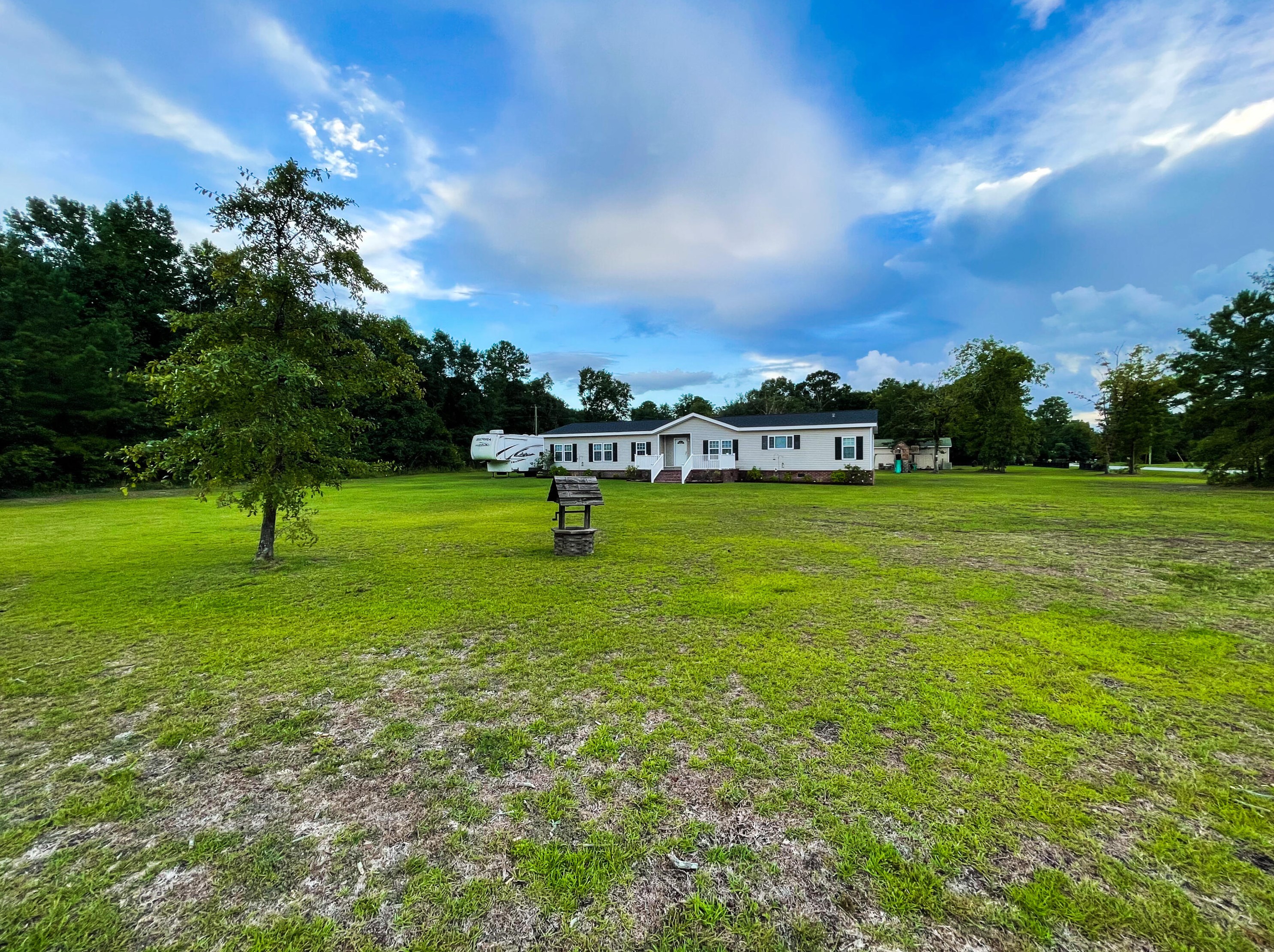 881 Fauling Rd, Alvin, SC 29479-3533