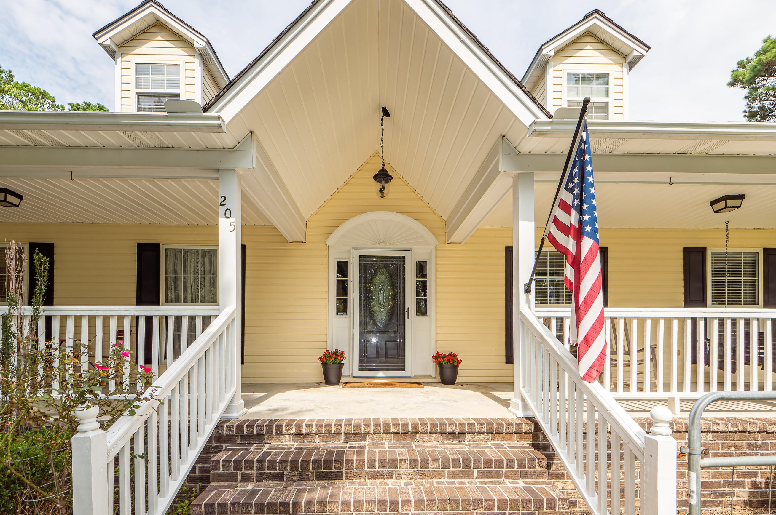 205 Saddle Ln, Summerville, SC 29483-5704
