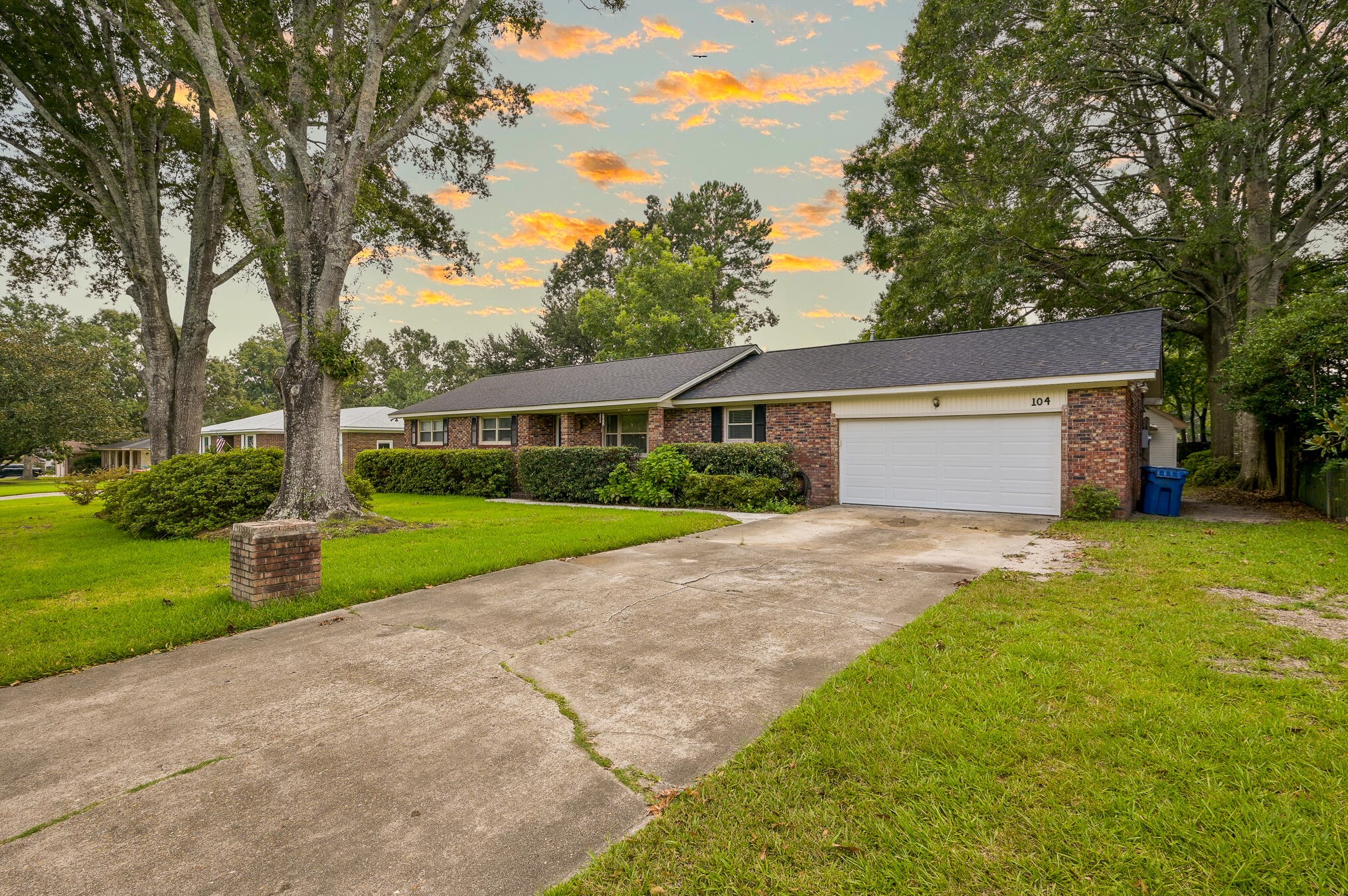 104 Claudia Dr, Ladson, SC 29456