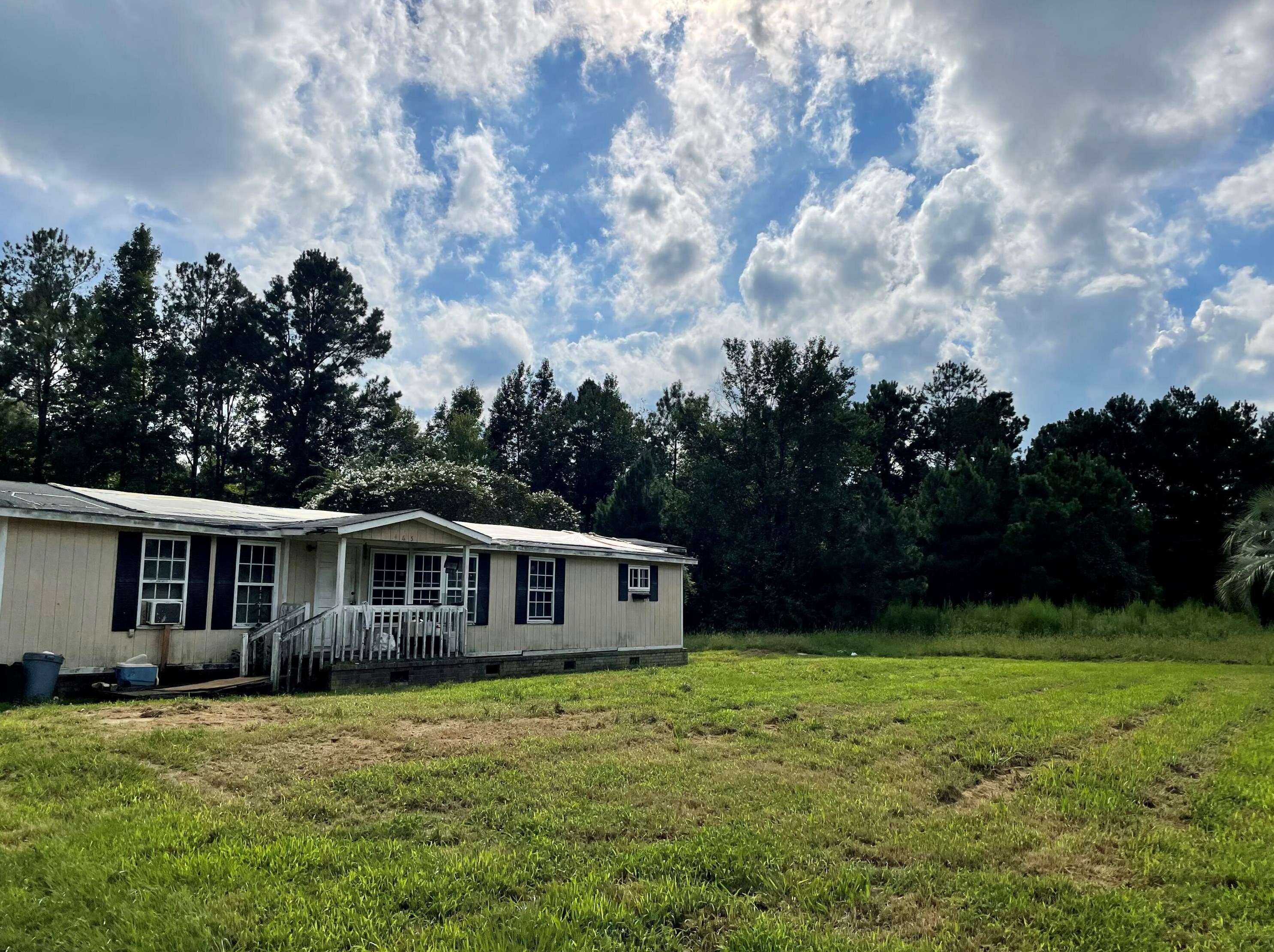 465 Winter Dr, Cottageville, SC 29435