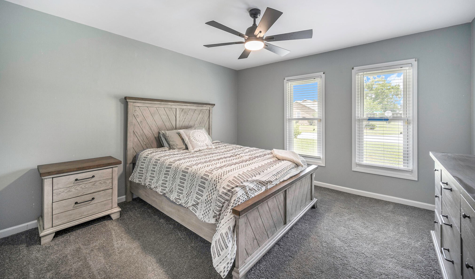 2899 Doncaster Dr, Charleston SC  29414-6737 exterior