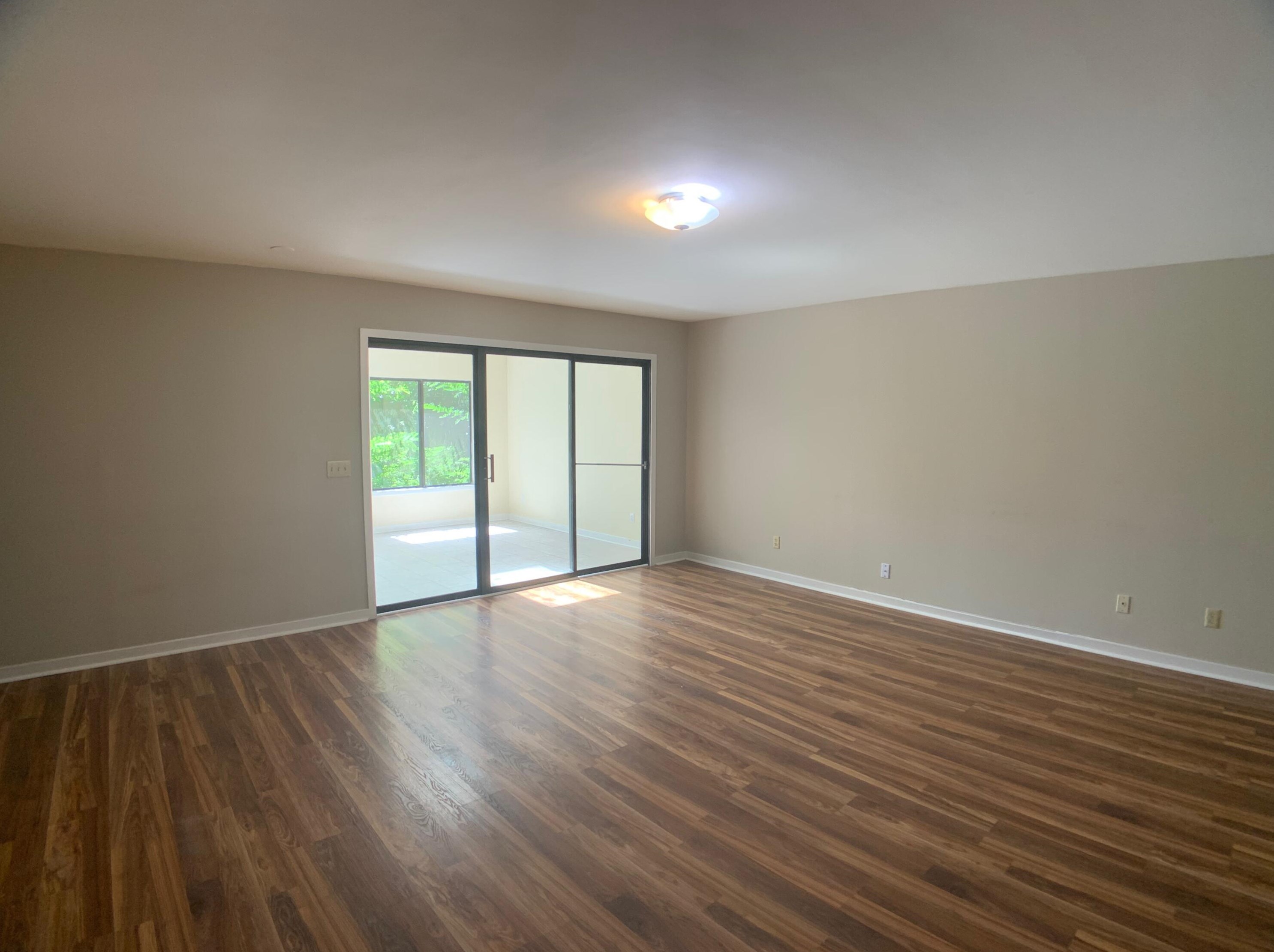 9 Stallion Ct, Charleston, SC 29407