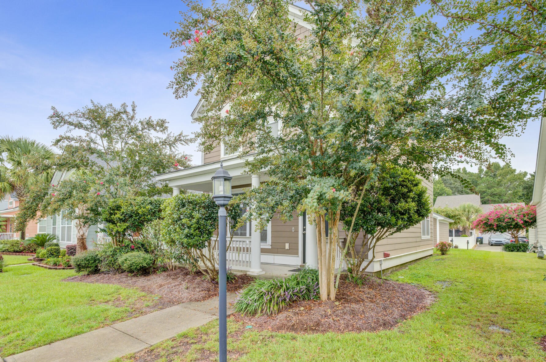 203 Crossandra Ave, Summerville, SC 29483-5595