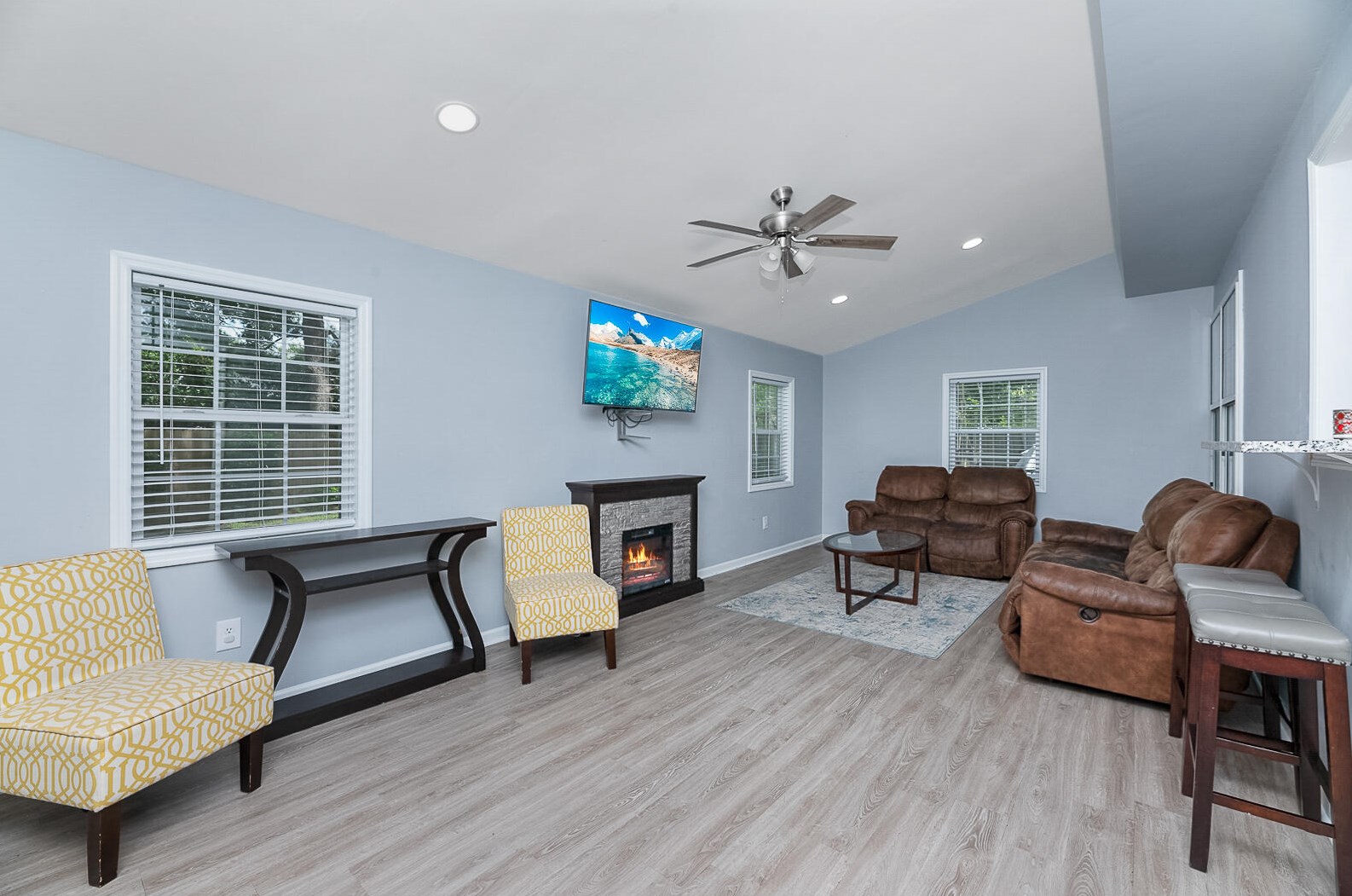 206 Hastings Dr, Charleston SC 29445-6619 exterior