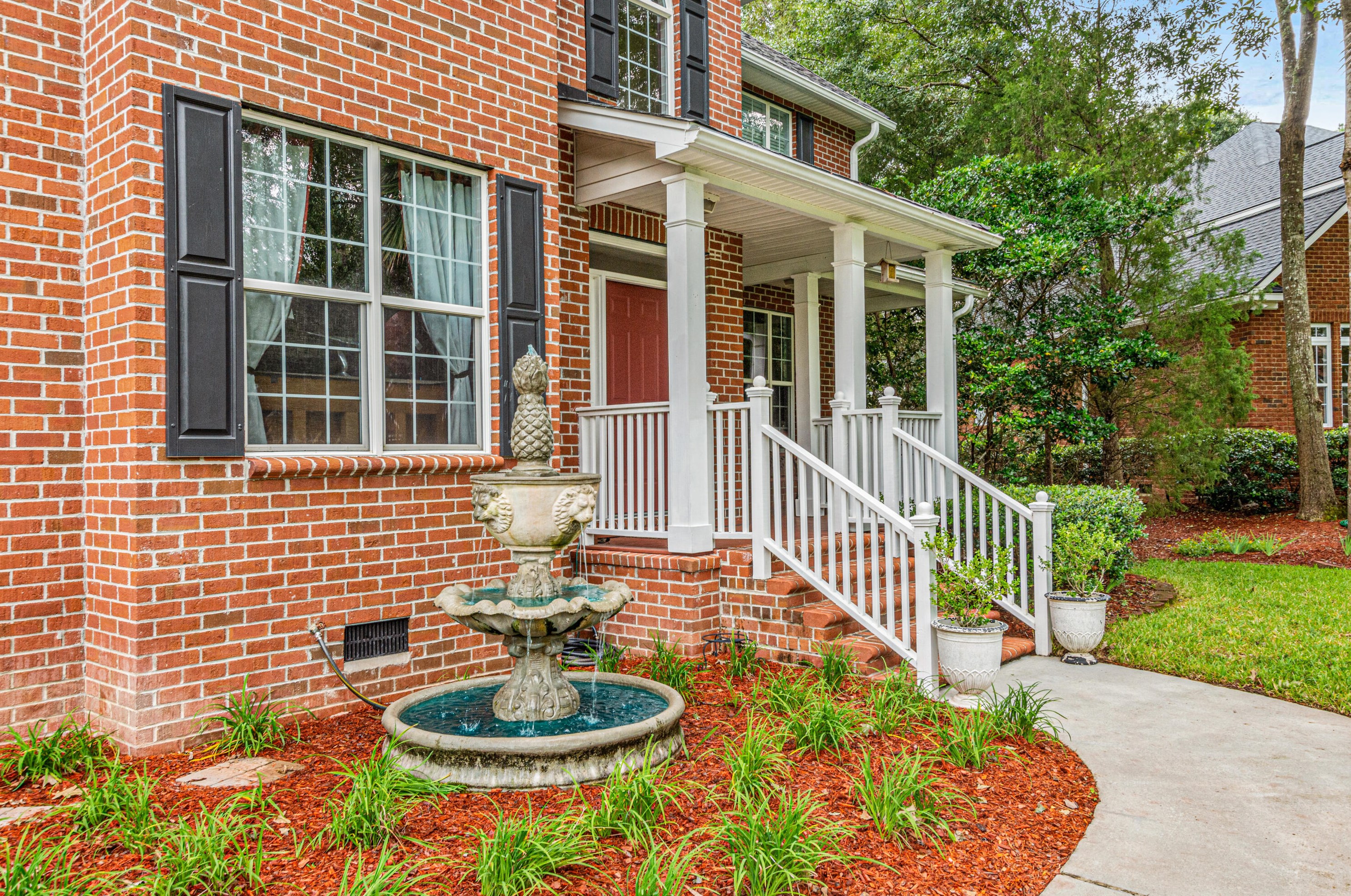 109 Riverwood Ln, Summerville, SC 29485-6034