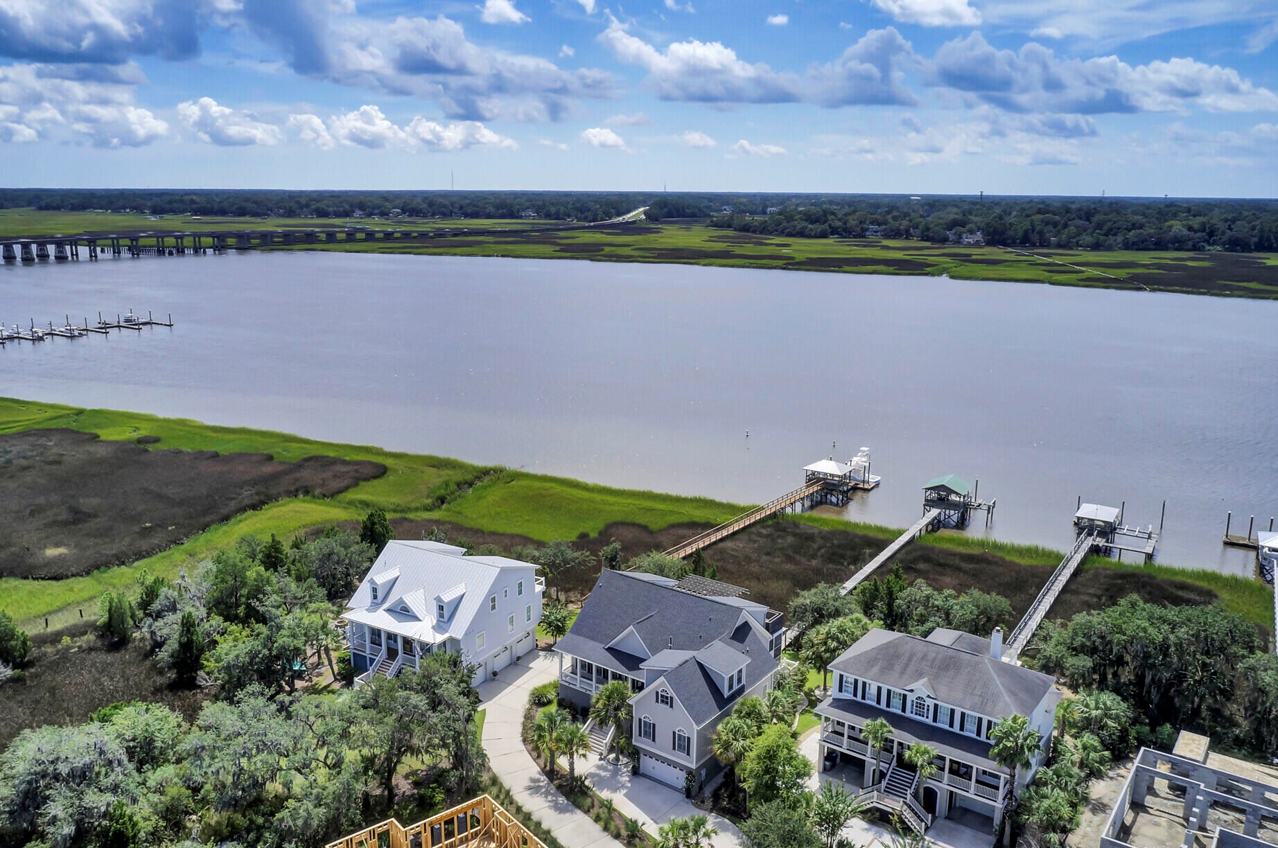 4365 Stoney Poynt Ct, Charleston SC  29405-6880 exterior