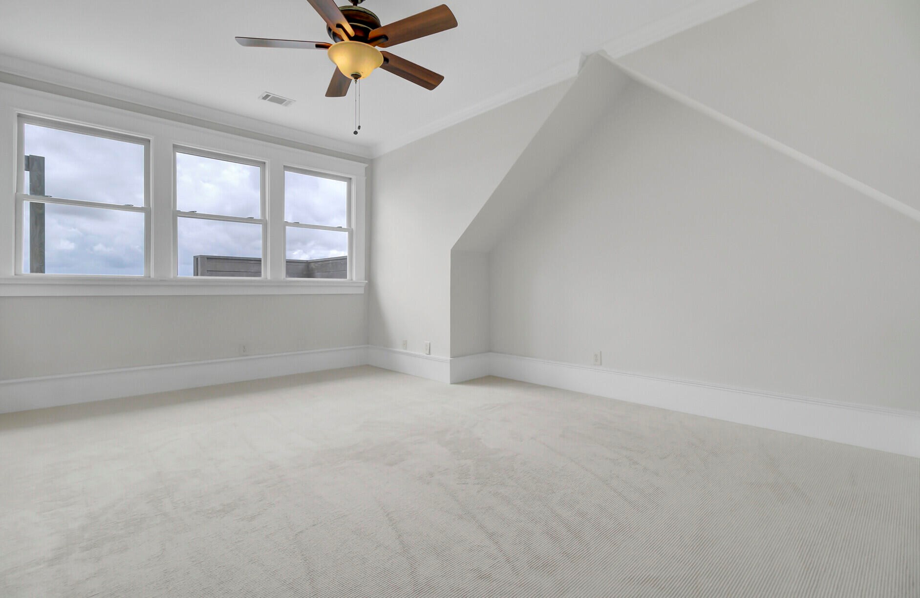 4365 Stoney Poynt Ct, Charleston SC  29405-6880 exterior