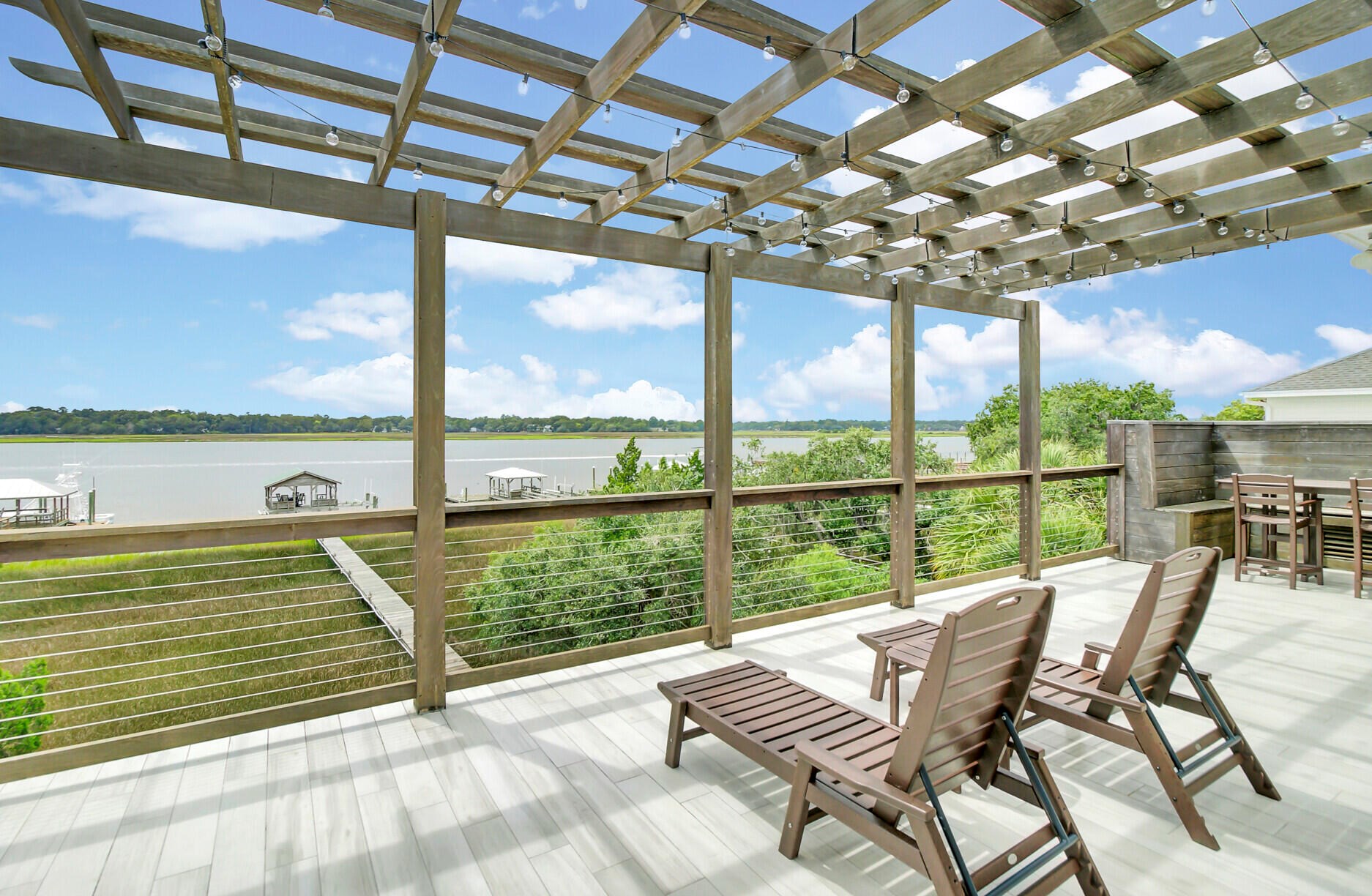 4365 Stoney Poynt Ct, Charleston SC  29405-6880 exterior