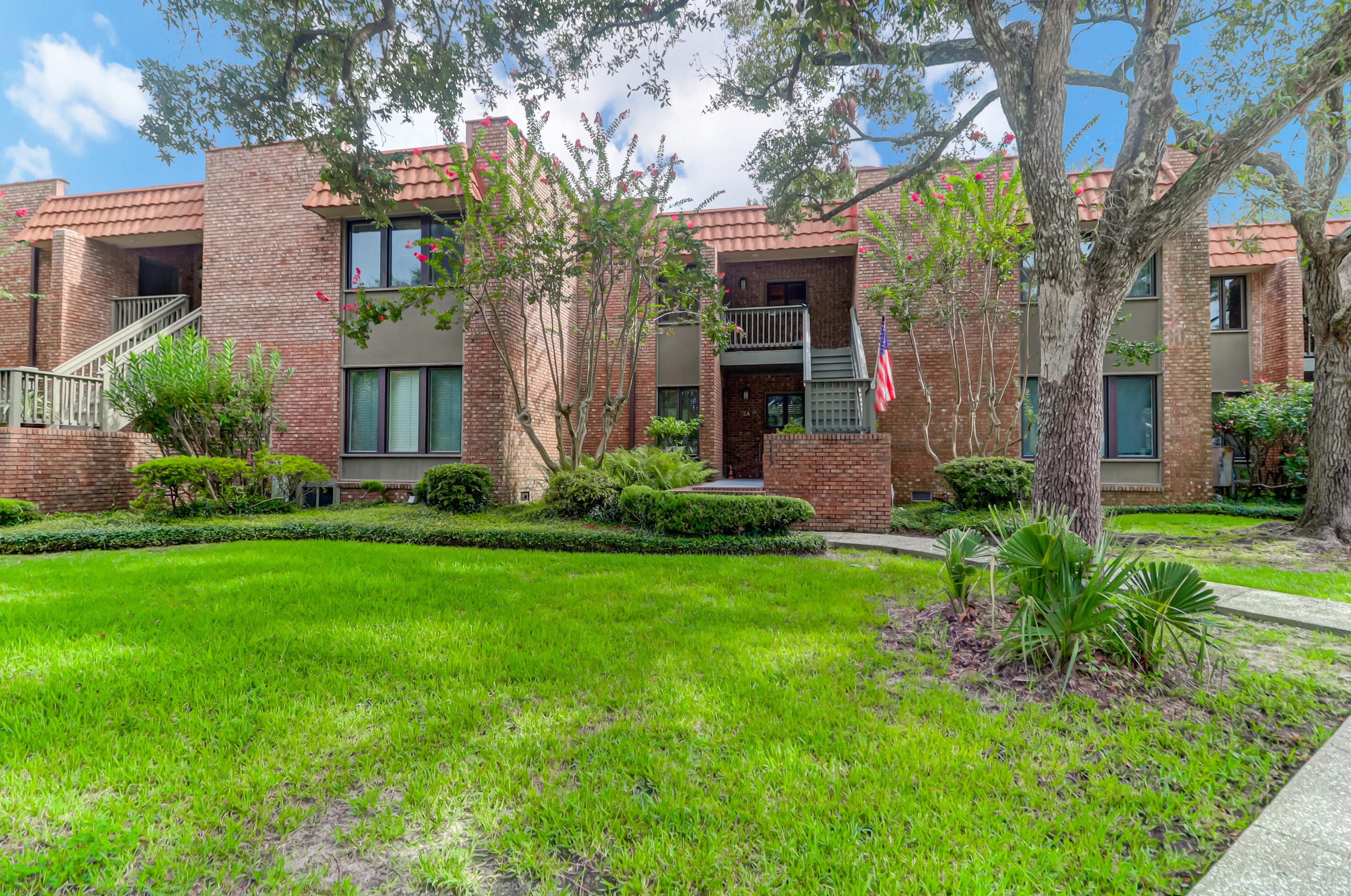 220 3rd Ave, Charleston SC  29403-3552 exterior