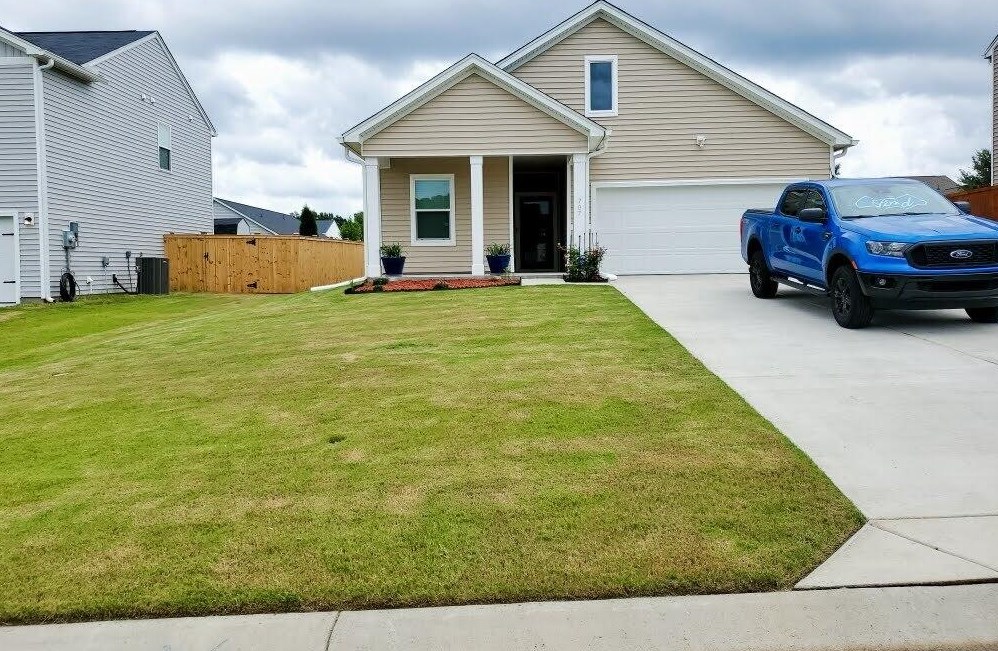 707 Mcroy St, Moncks Corner, SC 29461