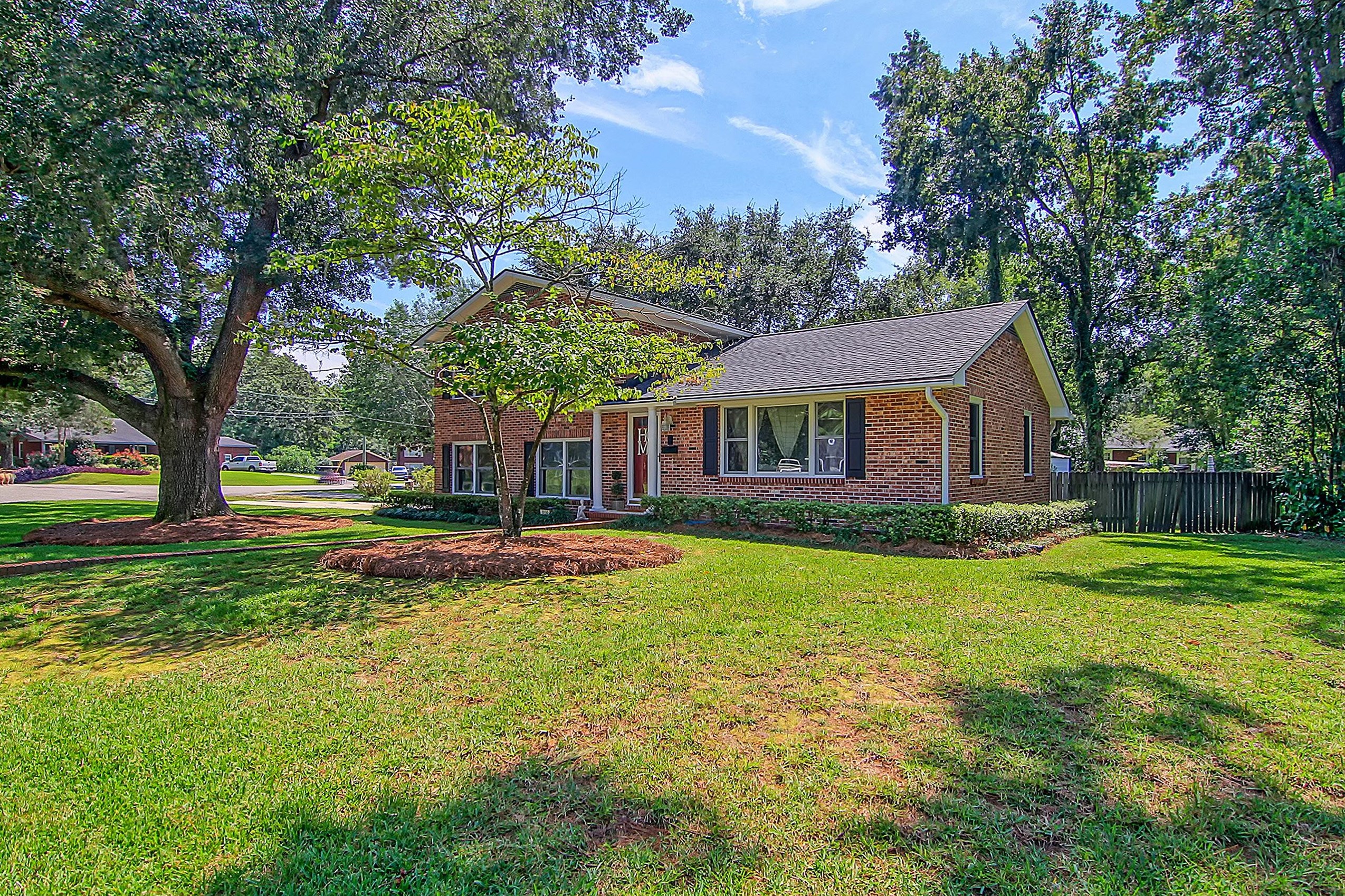 1010 Wheeler Dr, Charleston, SC 29410-2425