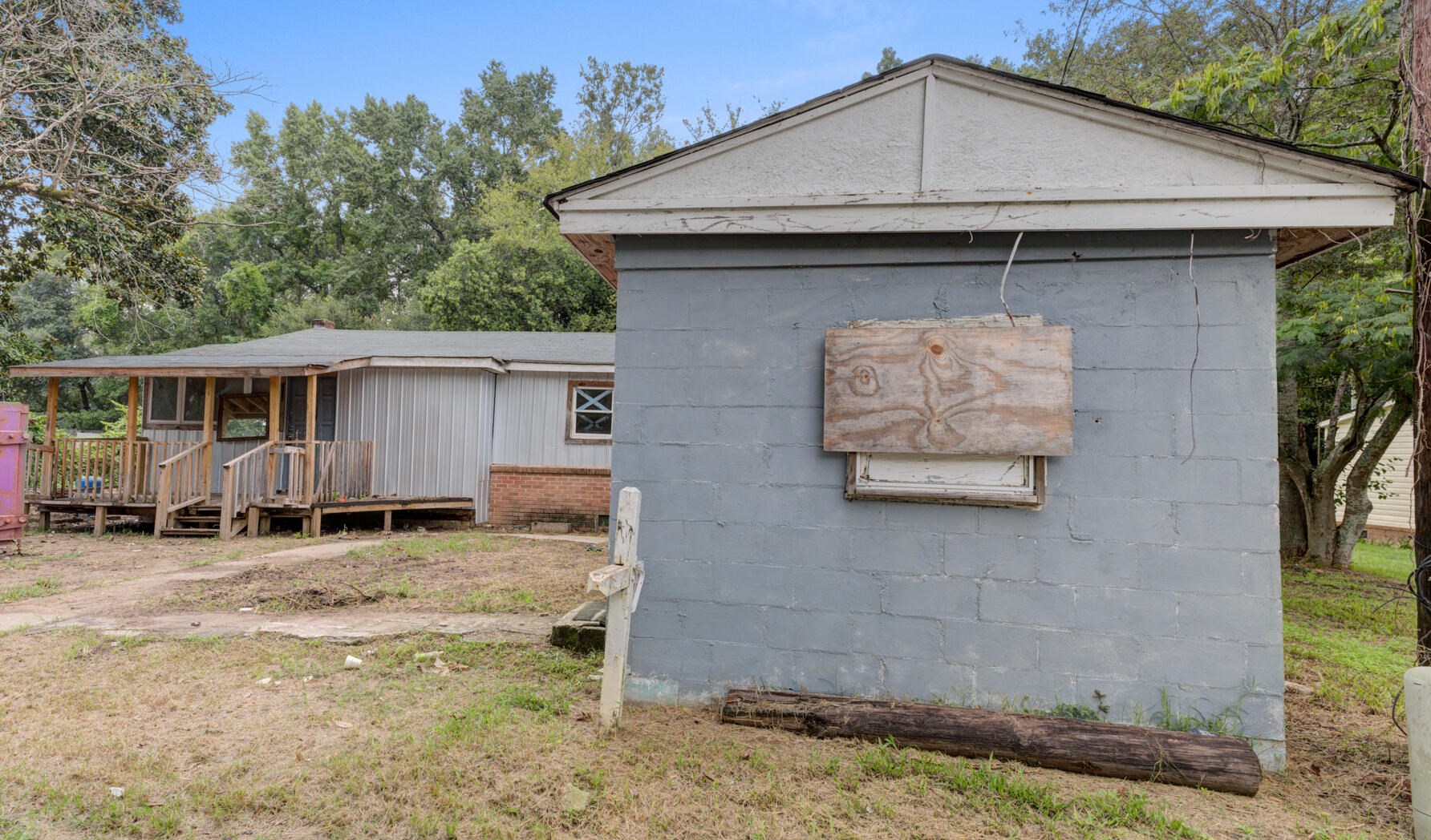 206 Doiley Ln, Moncks Corner, SC 29461-3242