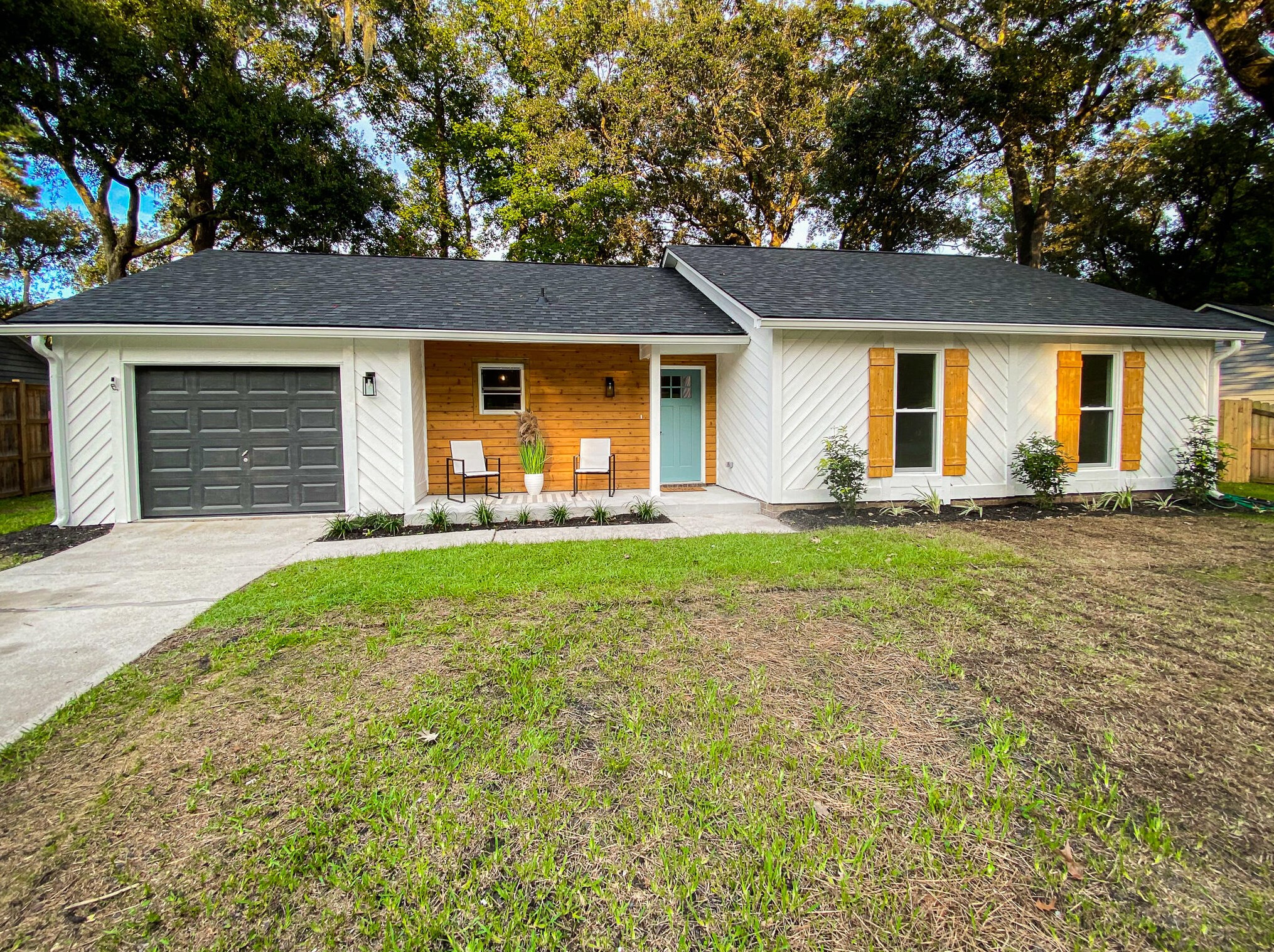 14 Hillcreek Blvd, Charleston, SC 29412-2521