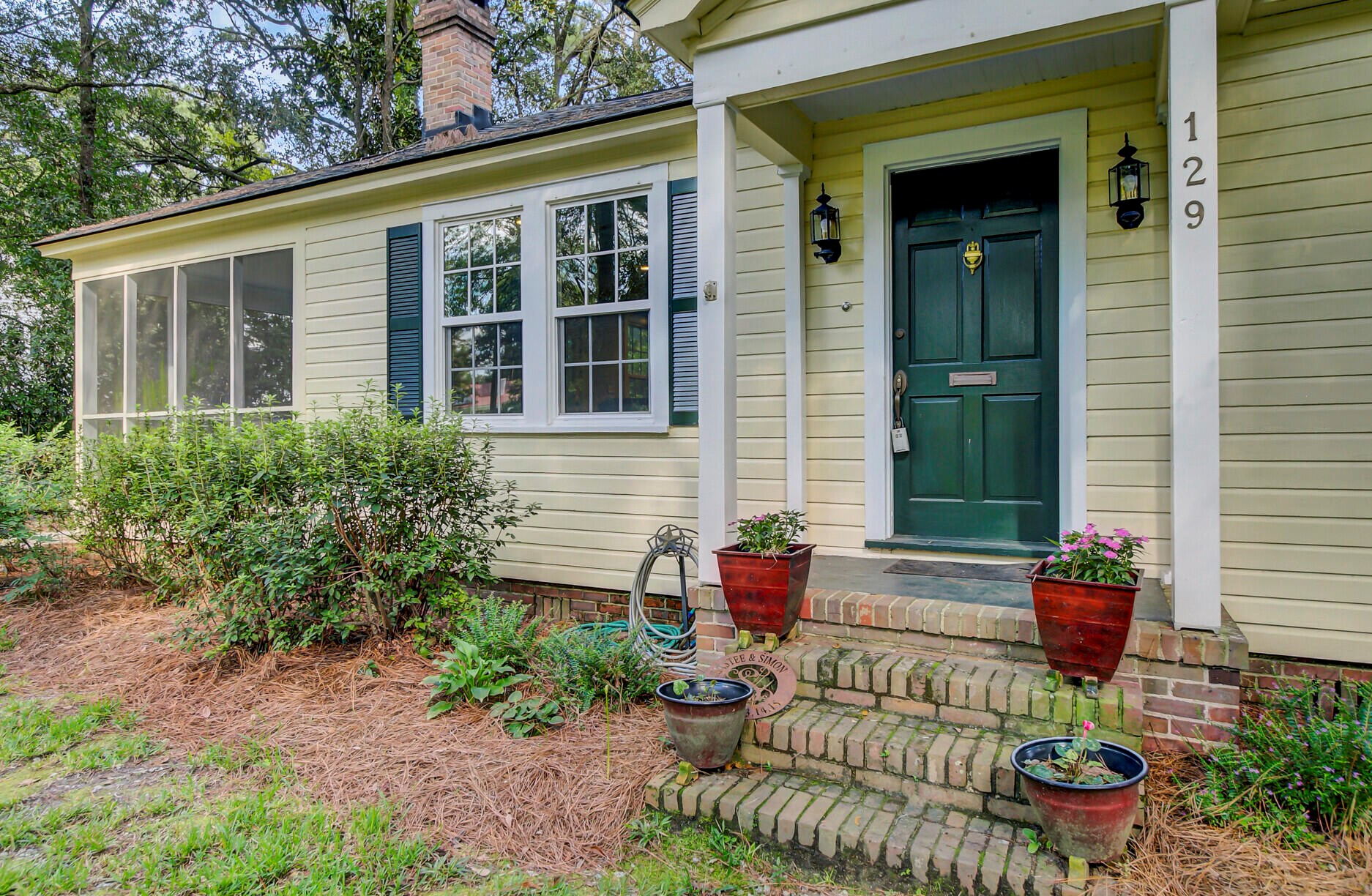 129 Carolina Ave, Summerville, SC 29483-4223