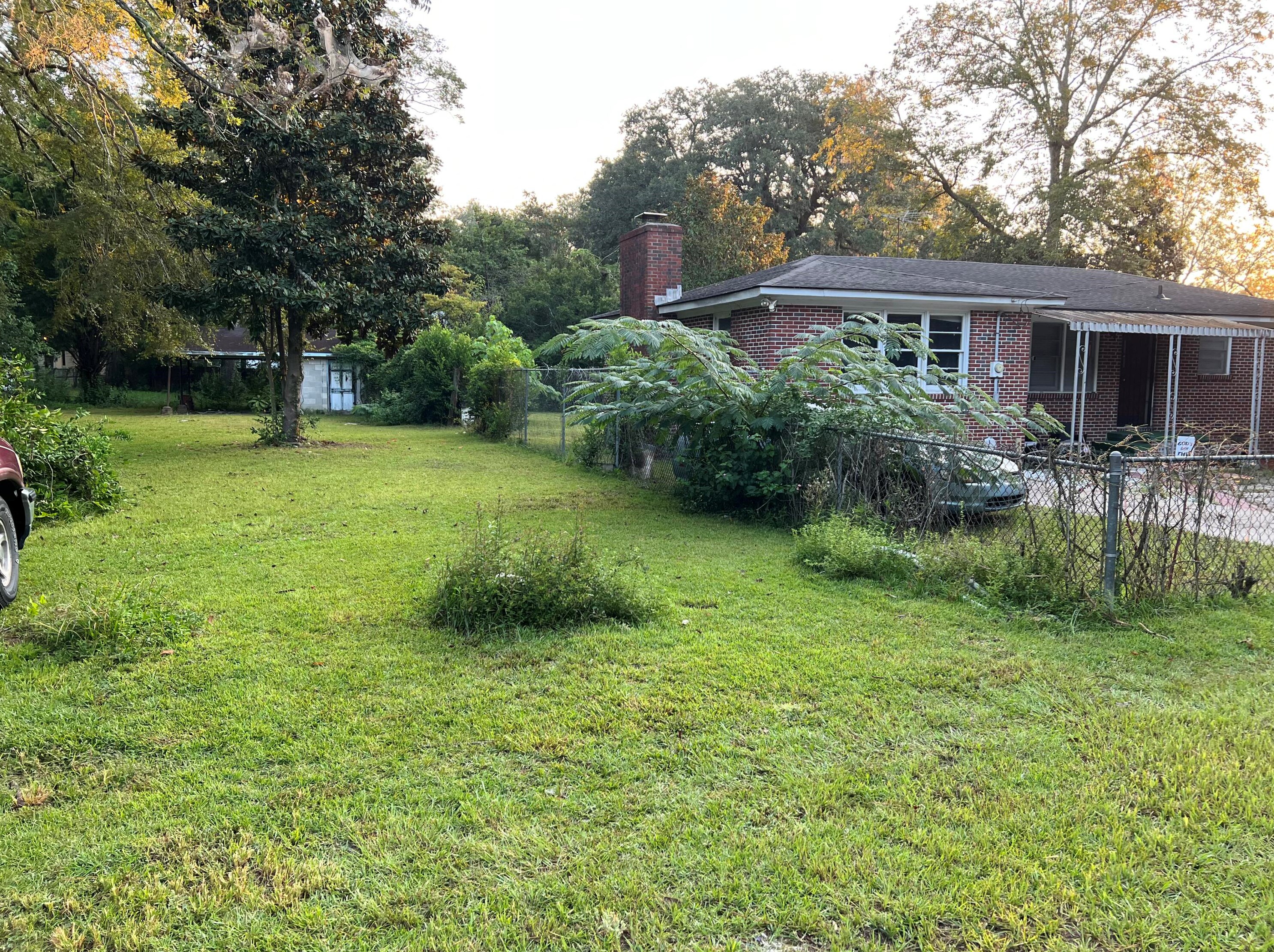 209 Luke Ave, Summerville, SC 29483-6521