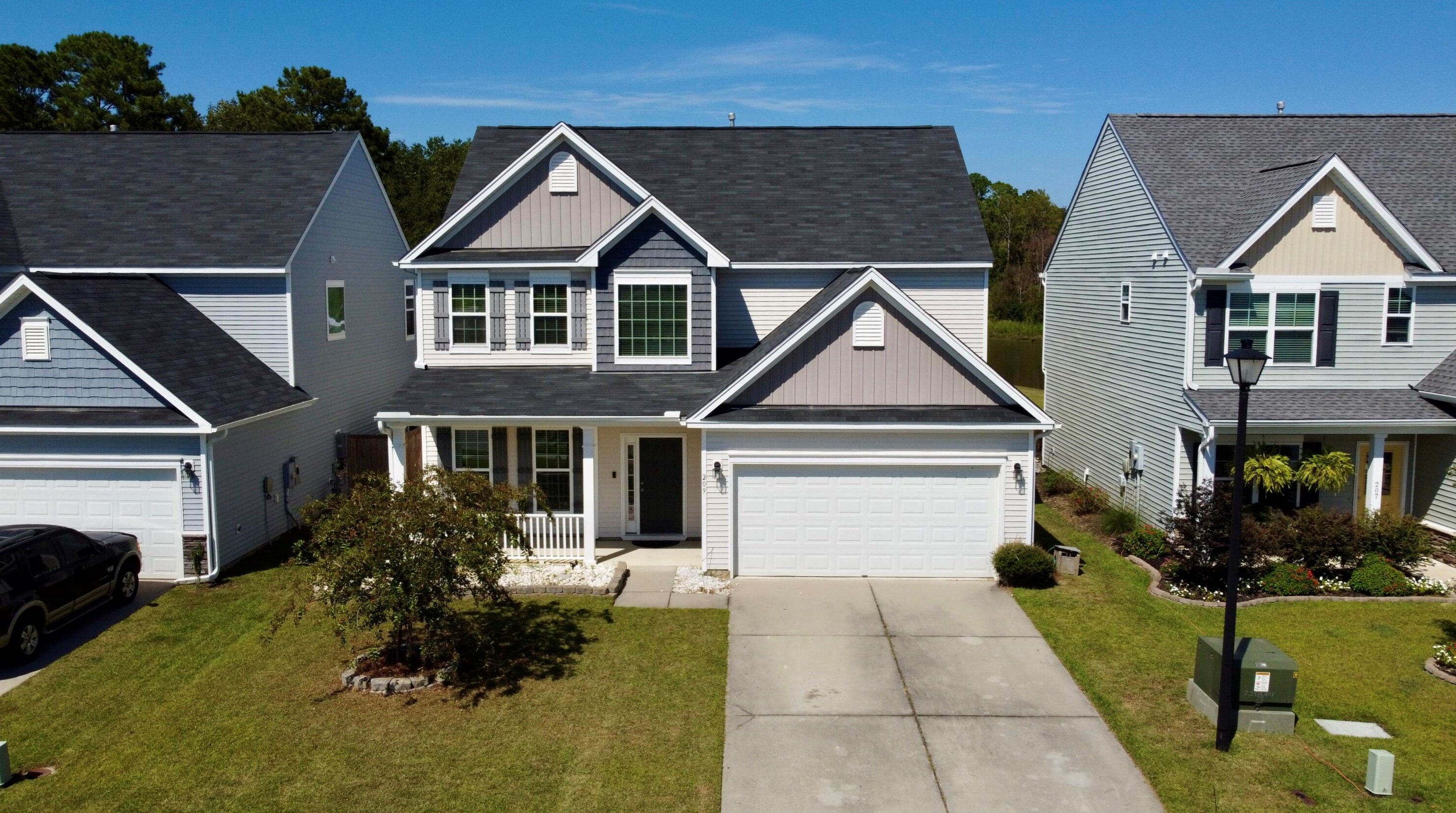 209 Weeping Cypress Dr, Moncks Corner, SC 29461