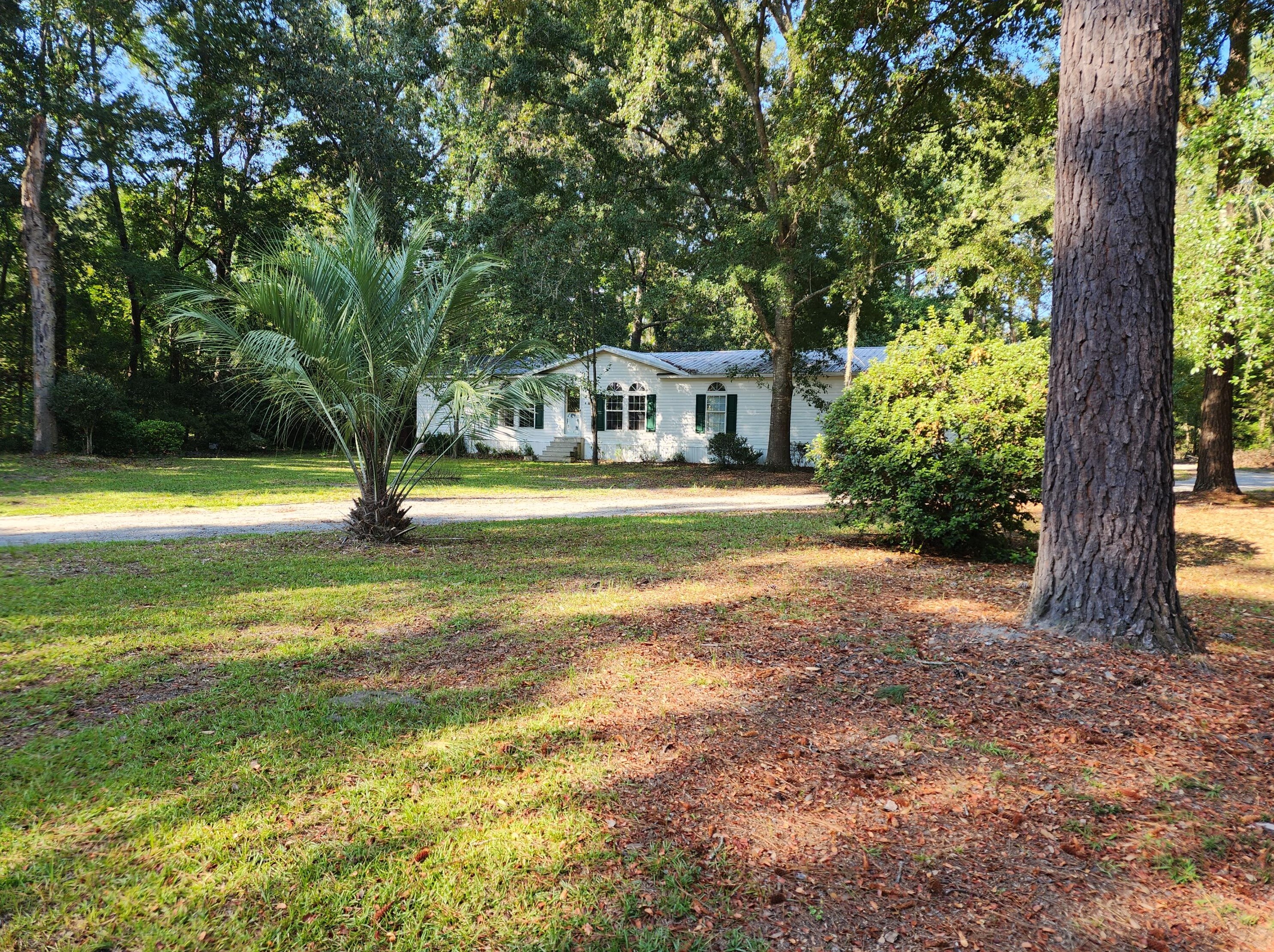6588 Hyde Park Rd, Ravenel, SC 29470
