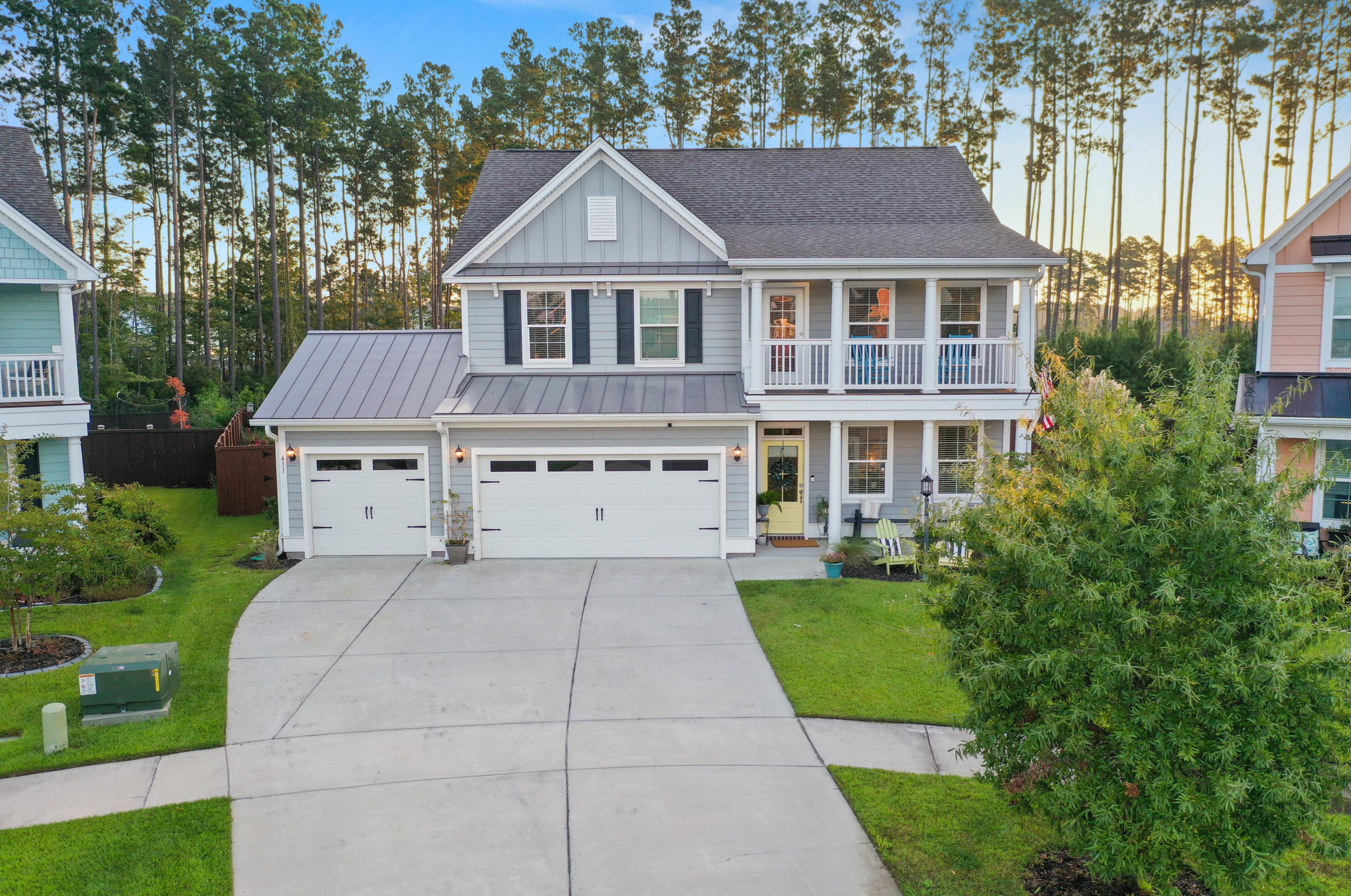 411 Whispering Breeze Ln, Summerville SC  29486 exterior