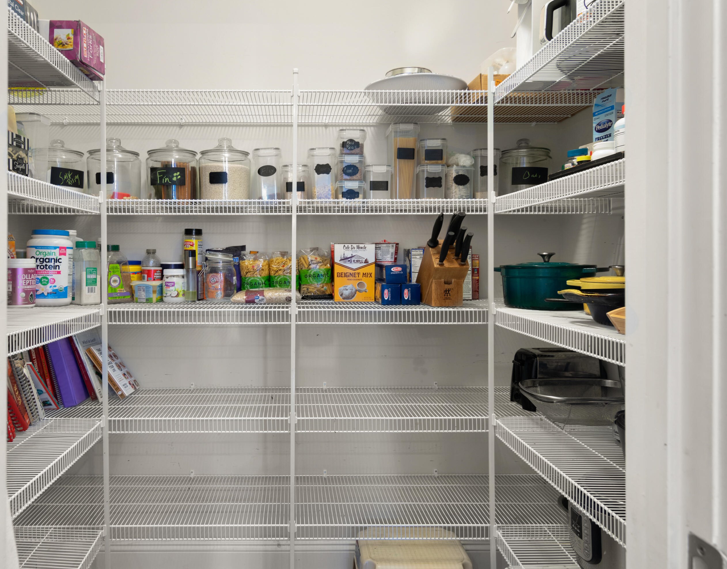 411 Whispering Breeze Ln, Summerville SC  29486 exterior