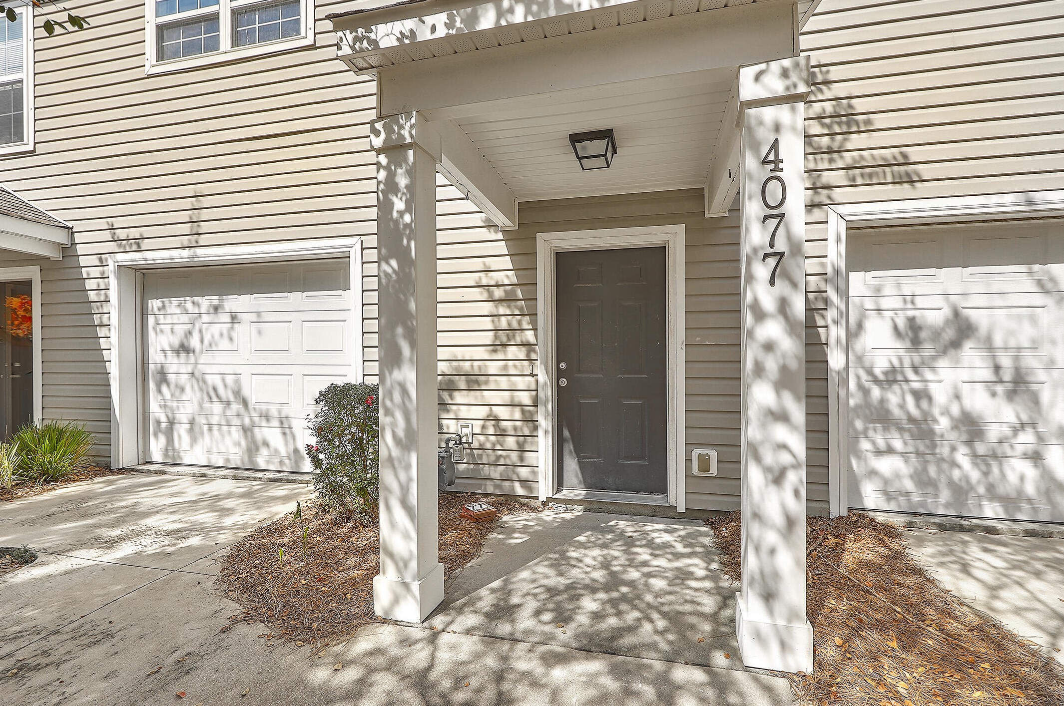 4077 Babbitt St, Charleston SC 29414-6077 exterior