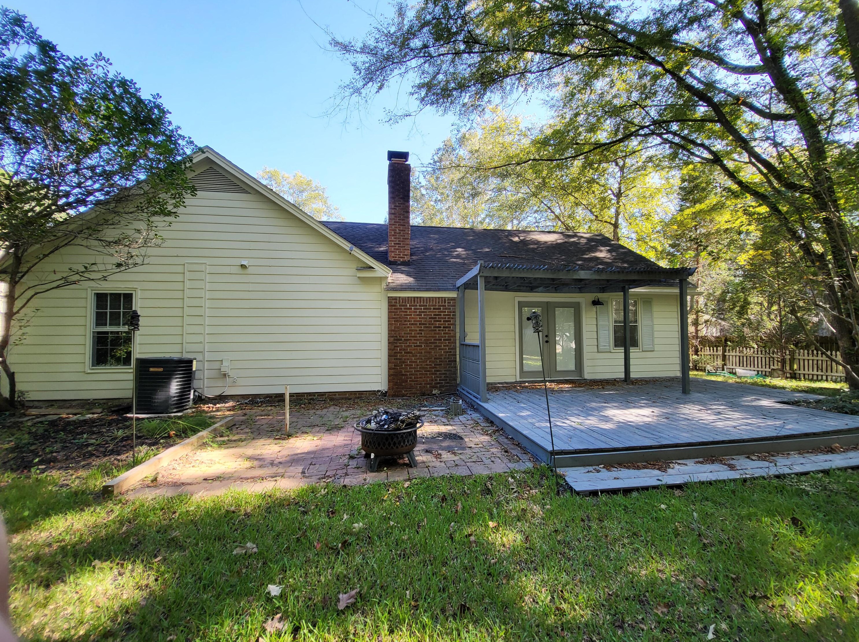 105 Exeter Ct, Summerville, SC 29485-5227