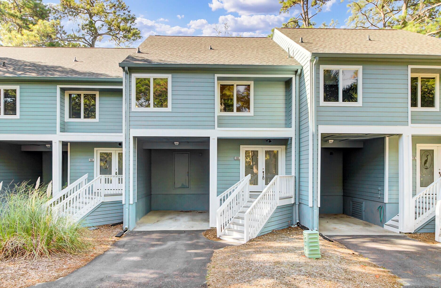486 Sea Cloud Cir, Edisto, SC 29438-3603
