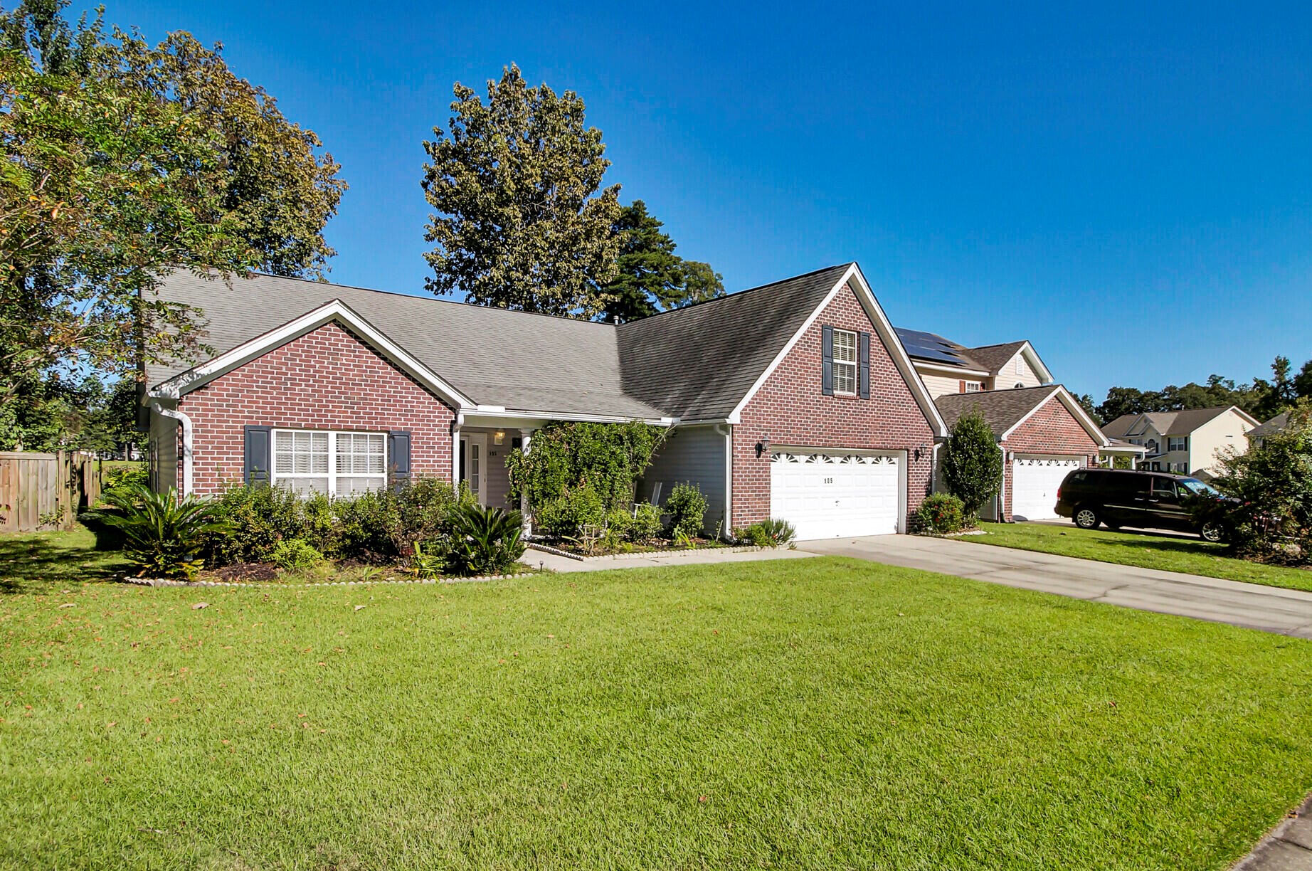 105 Willowbend Ln, Summerville, SC 29485-8446
