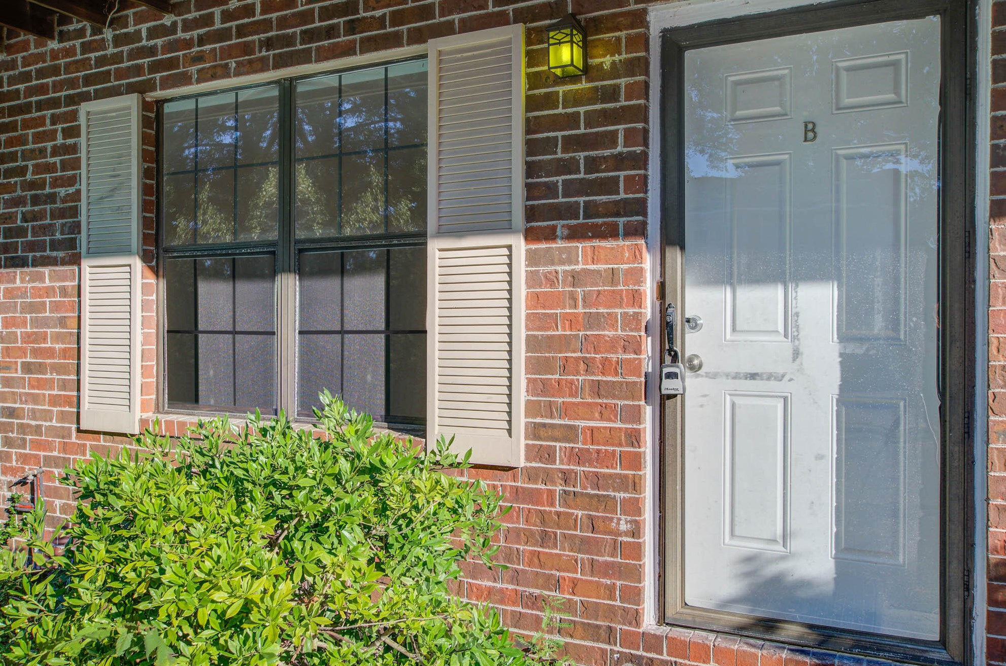 105 Kimeran Ln, Summerville, SC 29485-8263
