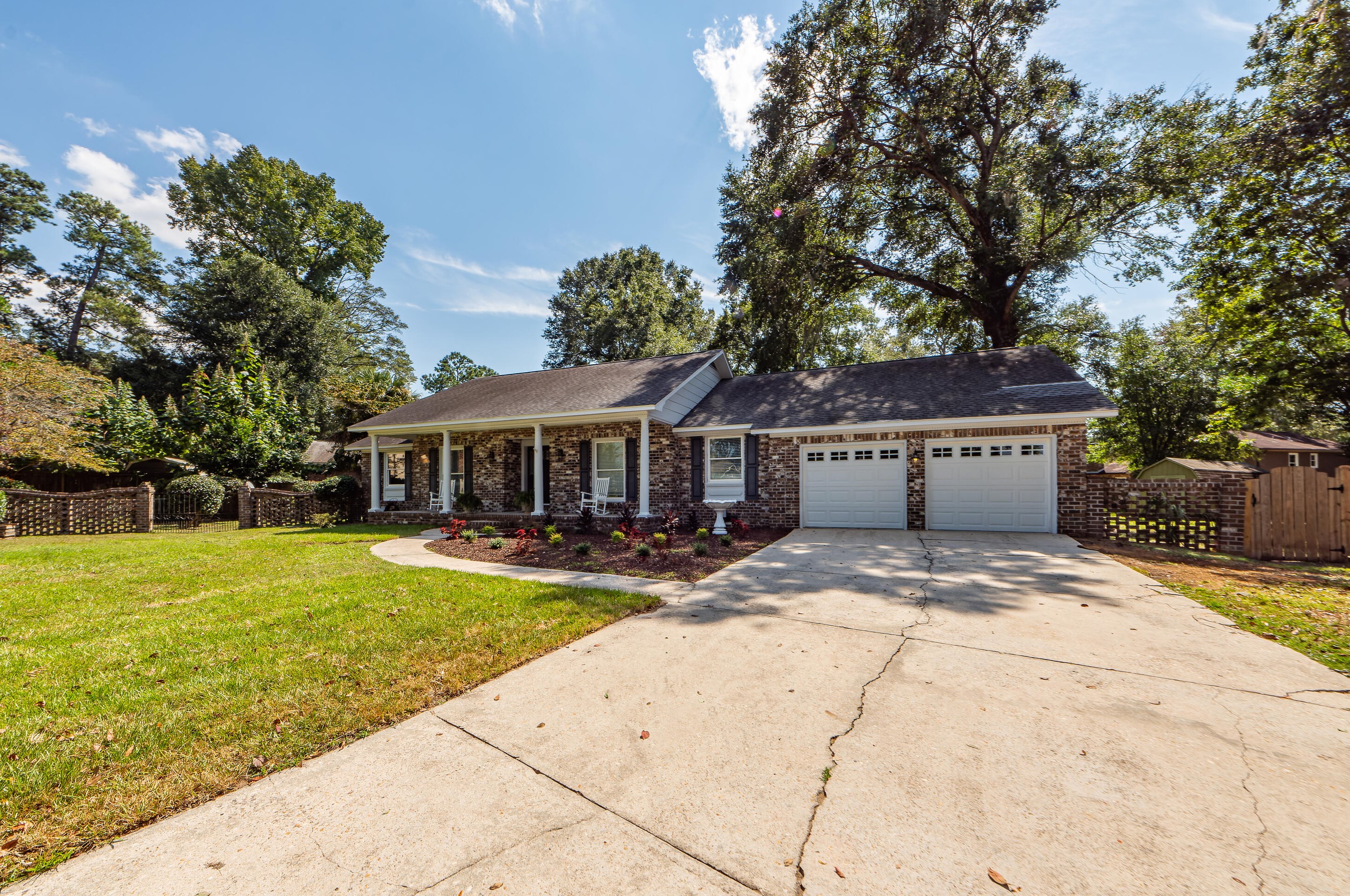 5905 Kings Ct, Charleston, SC 29410-2409