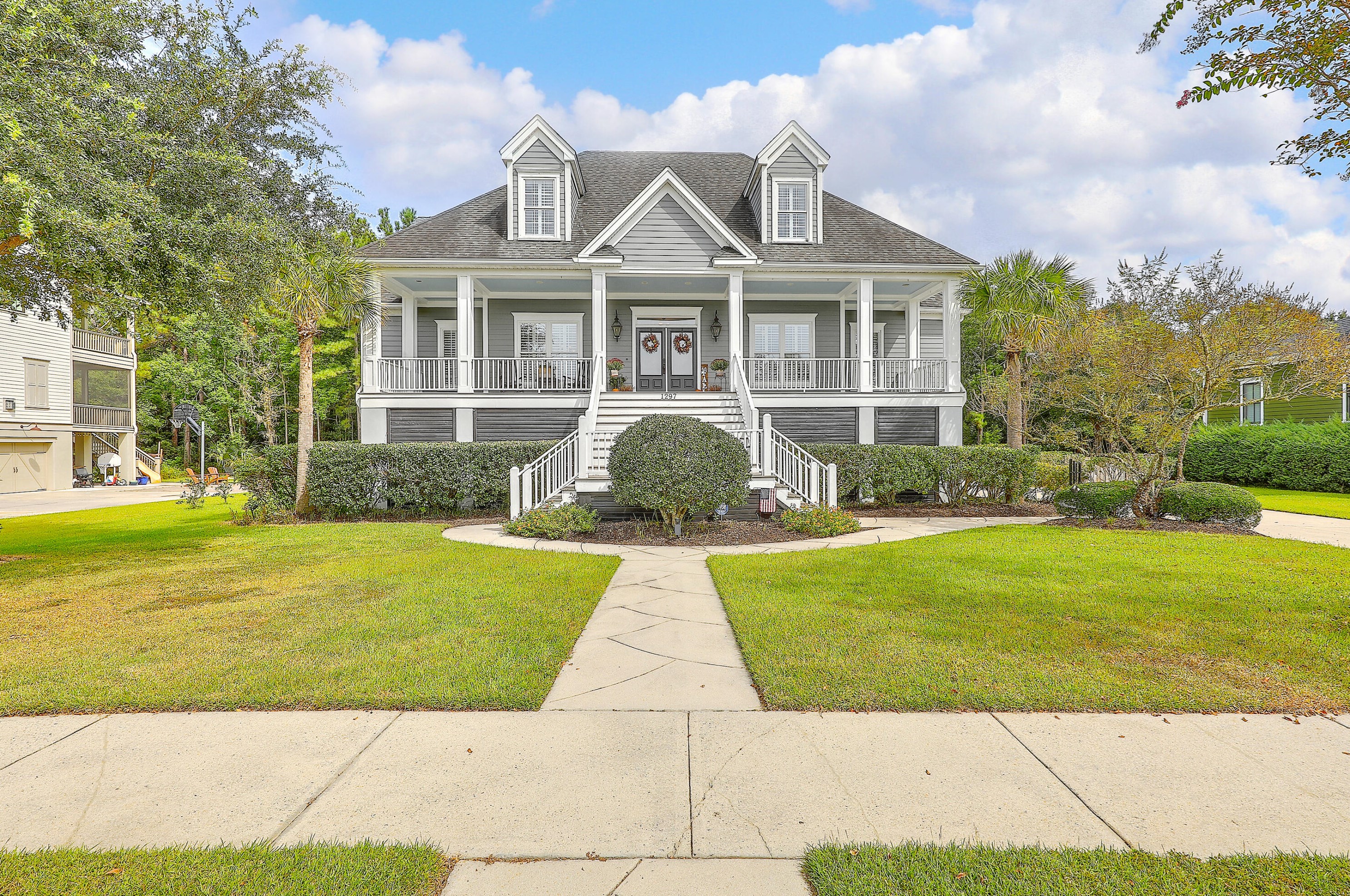 1297 Blue Sky Ln, Charleston, SC 29492-8158