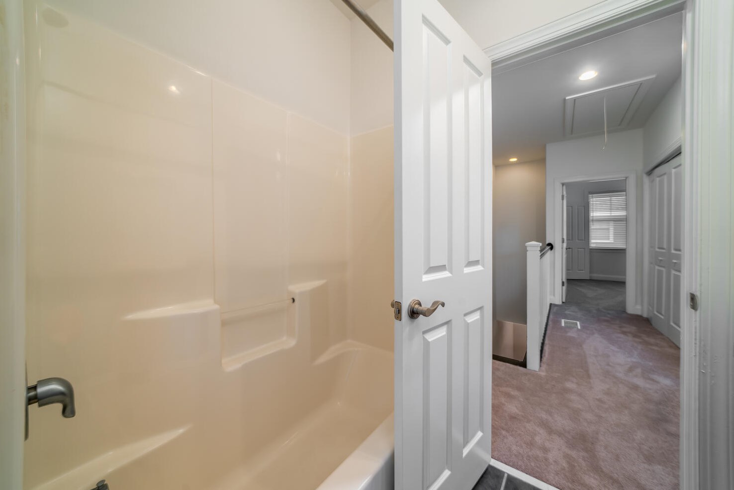 5514 Colonial Chatsworth Cir, Charleston SC 29418-2752 exterior