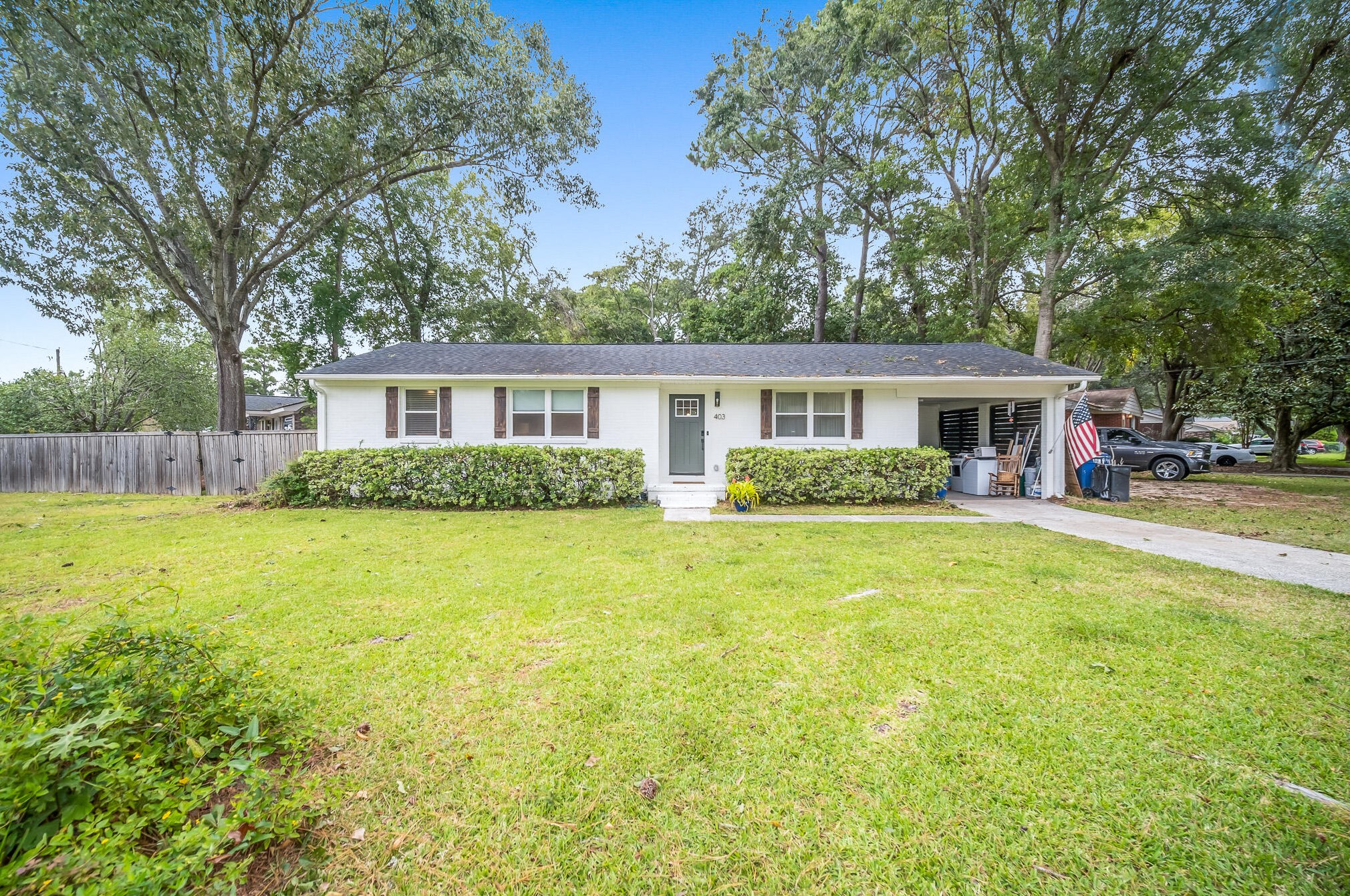 403 Stinson Dr, Charleston, SC 29407-6839