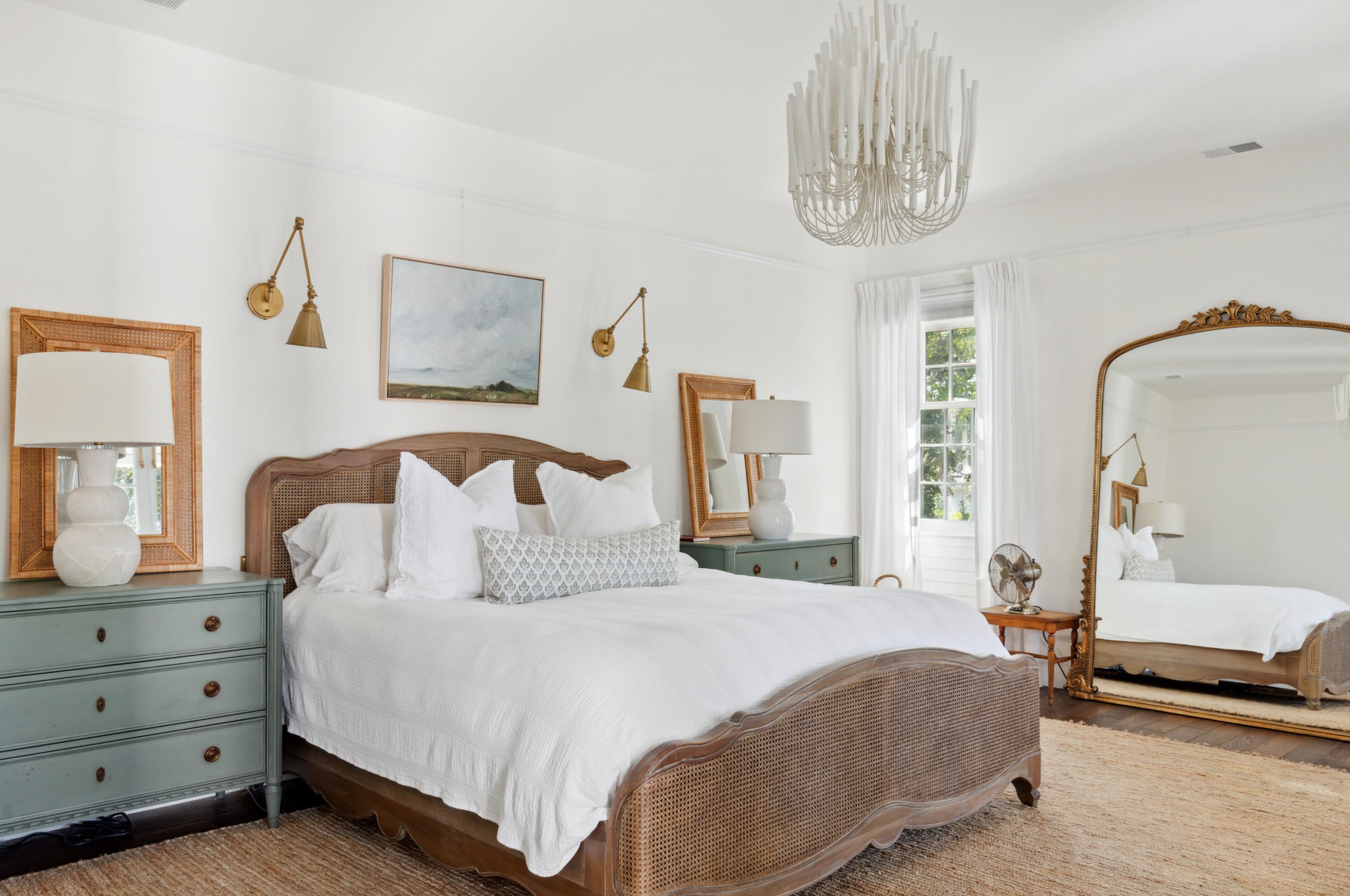 151 Queen St, Charleston SC  29401-1950 exterior