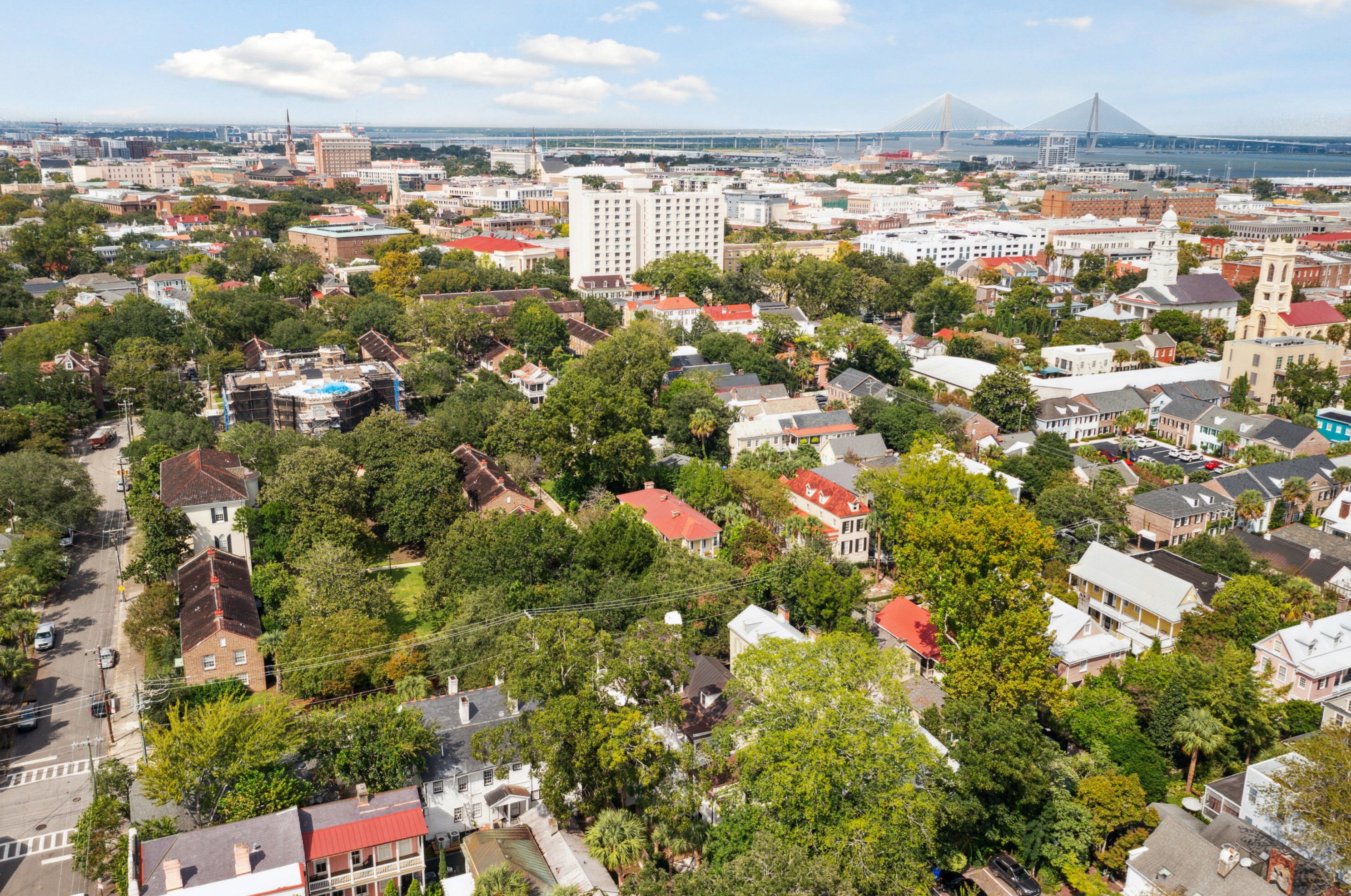 151 Queen St, Charleston SC  29401-1950 exterior