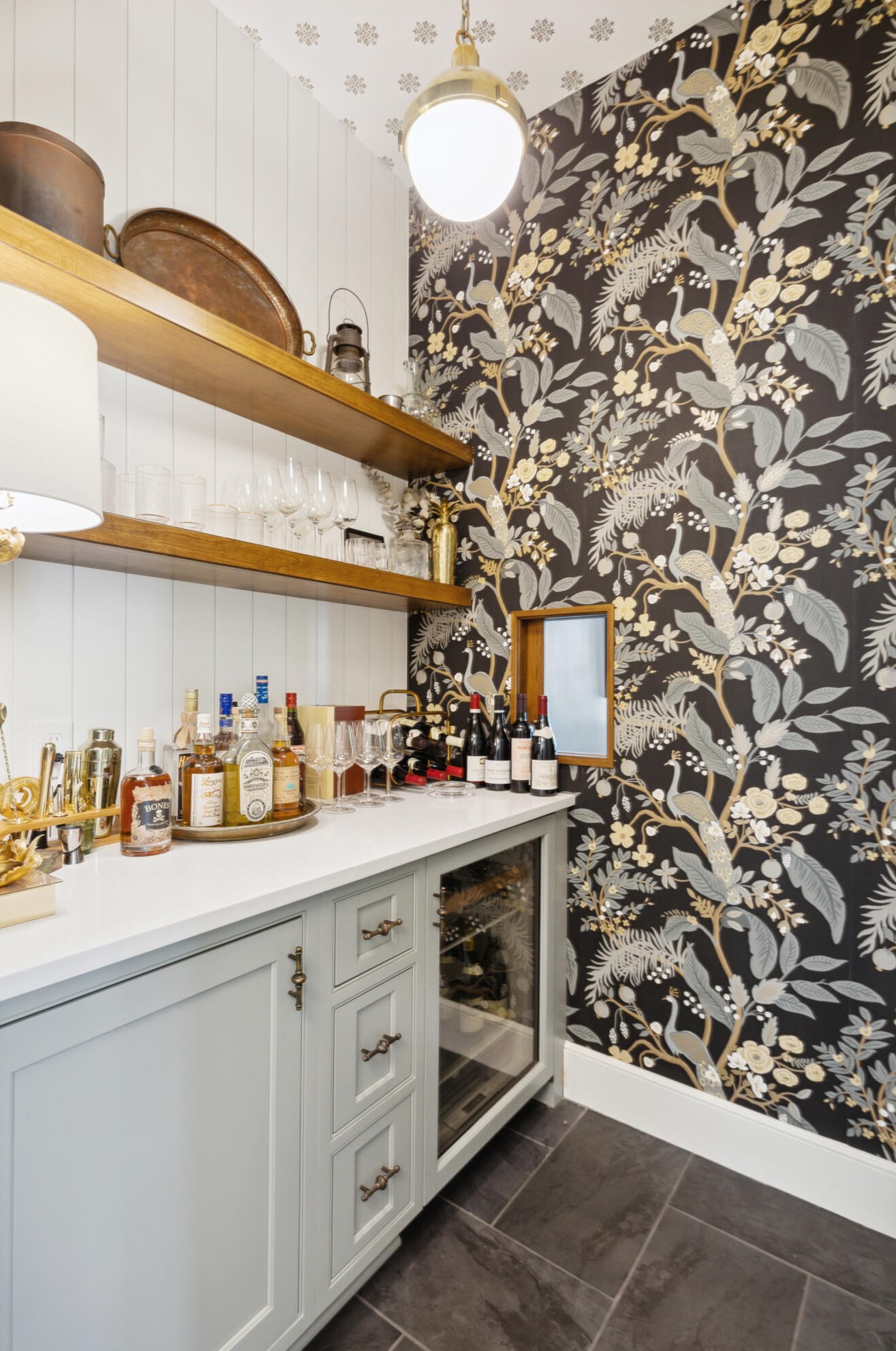 151 Queen St, Charleston SC  29401-1950 exterior