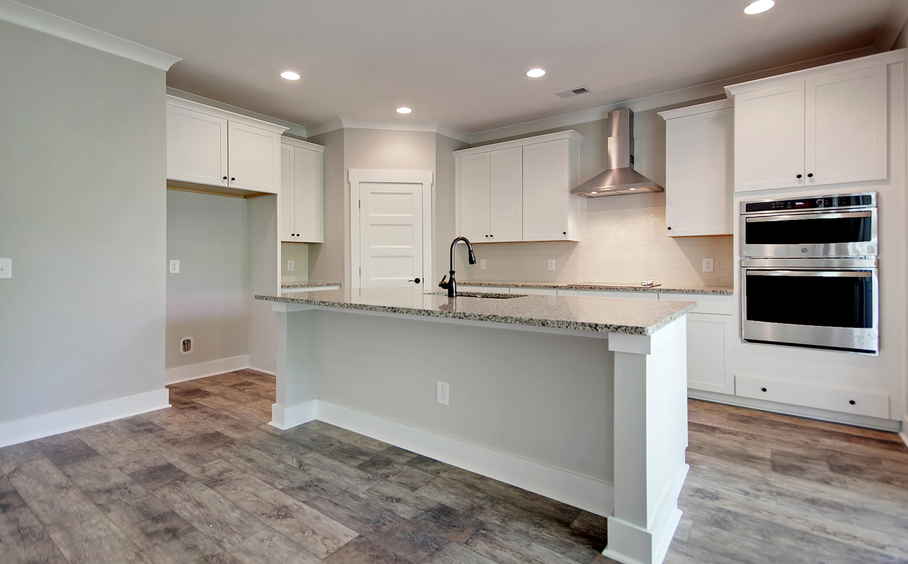 1595 Periwinkle Dr, Mount Pleasant, SC 29466