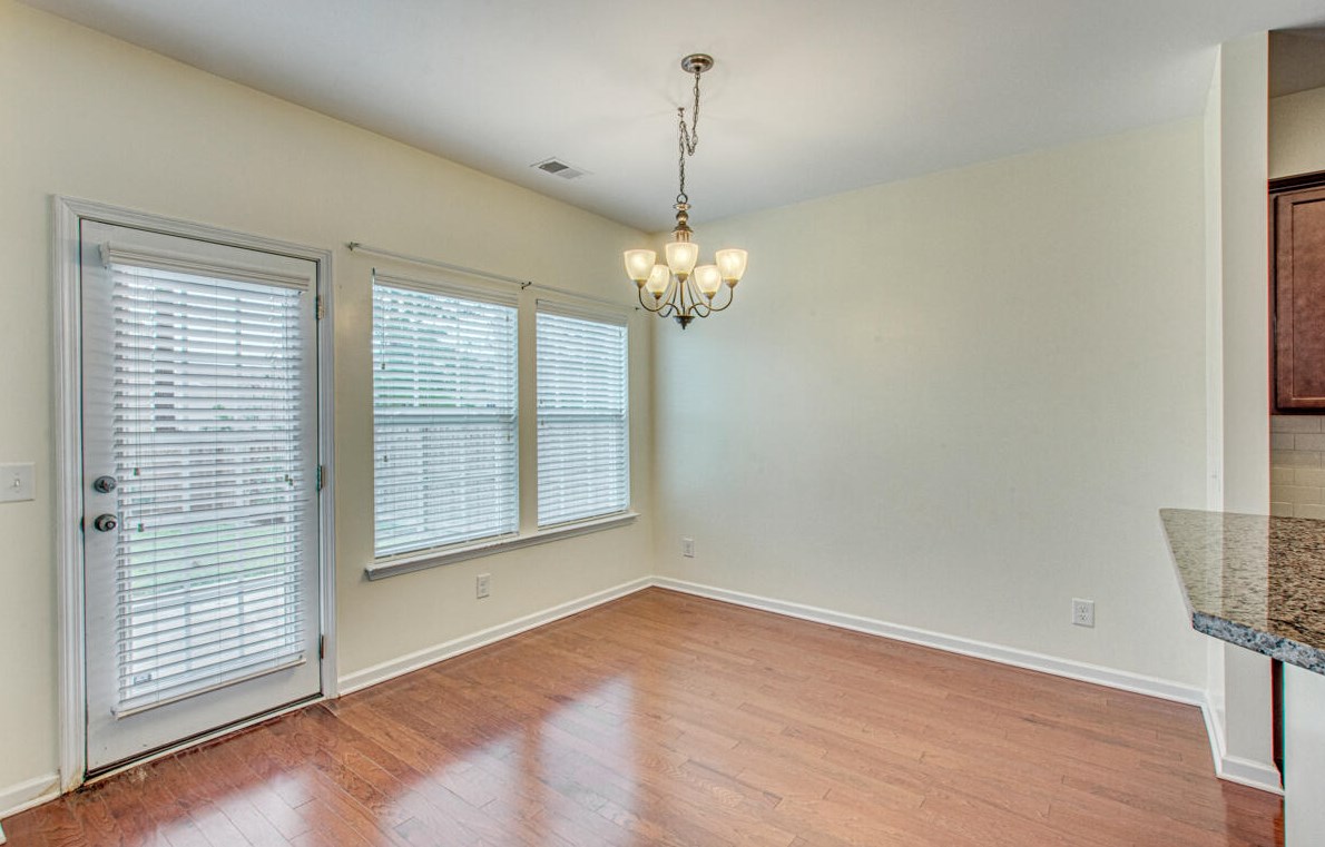 196 Longford Dr, Summerville SC  29483-5641 exterior