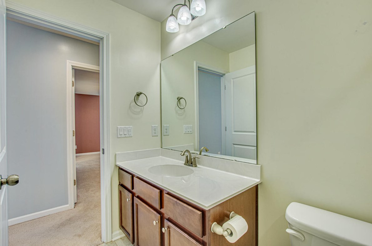 196 Longford Dr, Summerville SC  29483-5641 exterior