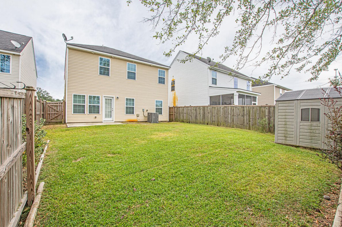 196 Longford Dr, Summerville SC  29483-5641 exterior