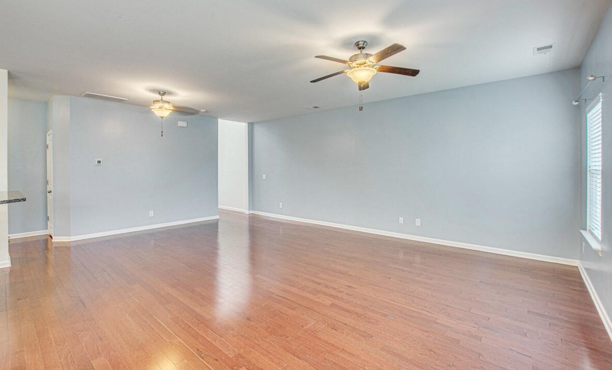 196 Longford Dr, Summerville SC  29483-5641 exterior
