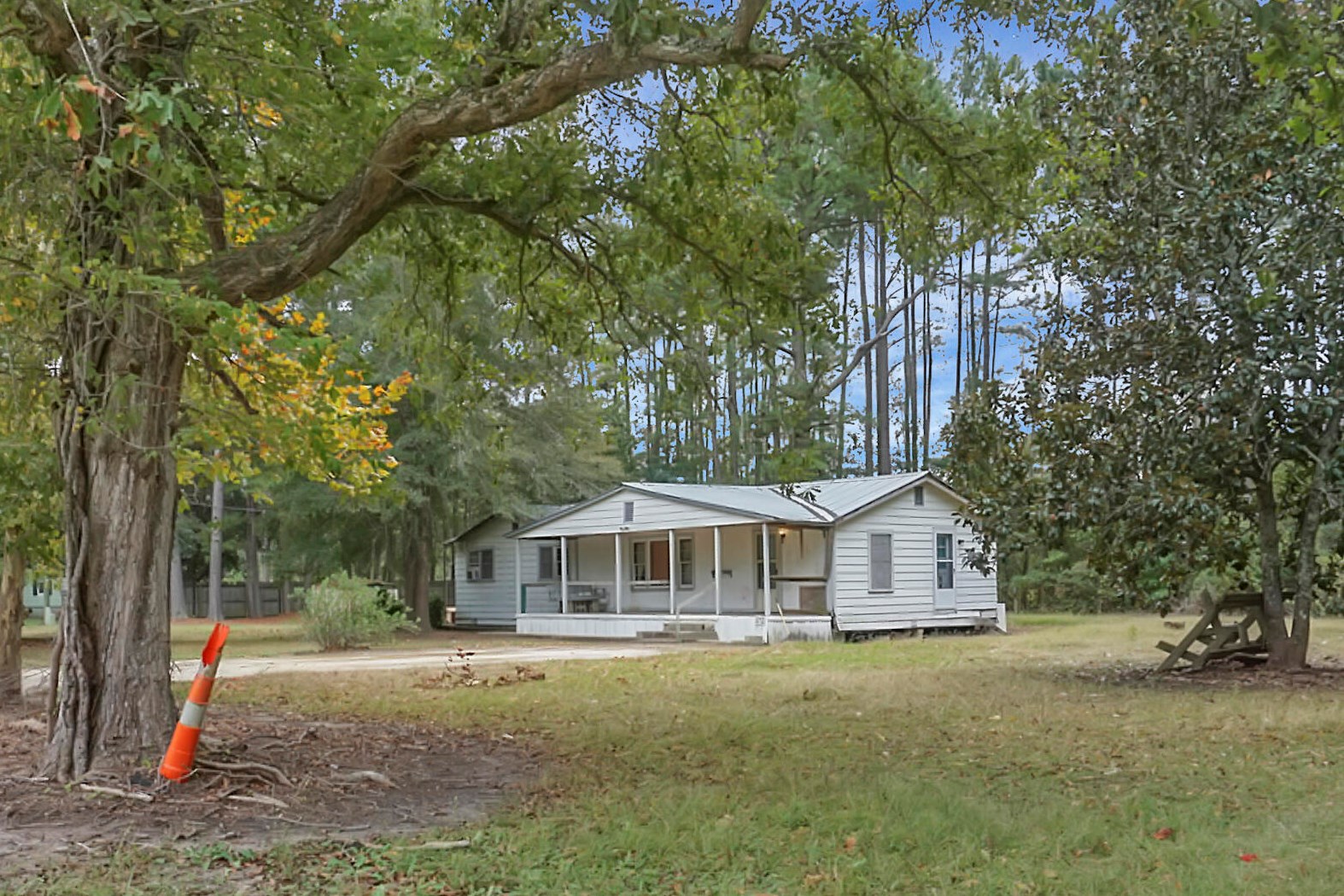 119 Moosehorn Ln, Moncks Corner, SC 29461