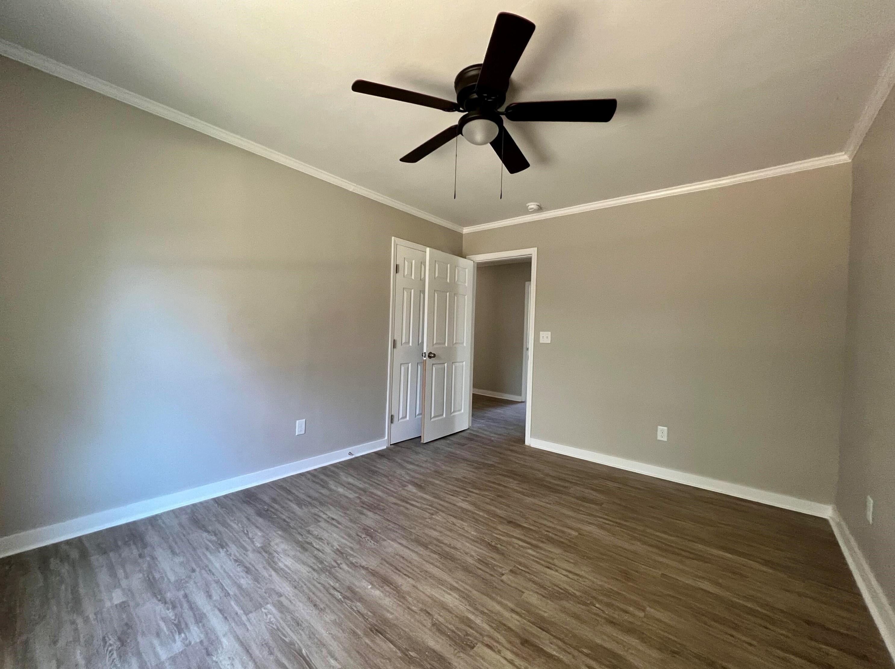 306 Cotie Ln, Moncks Corner SC  29461-7393 exterior
