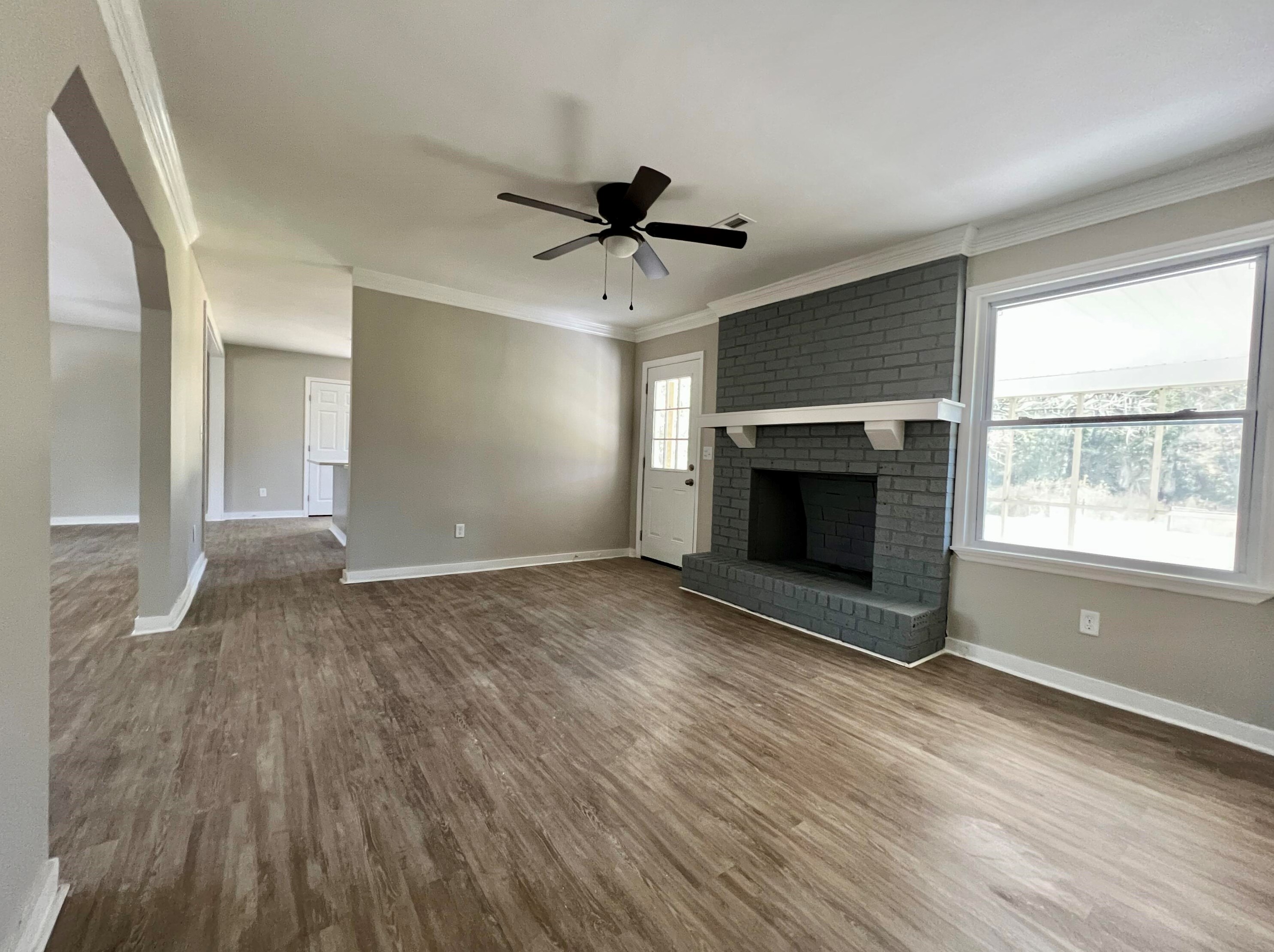 306 Cotie Ln, Moncks Corner SC  29461-7393 exterior