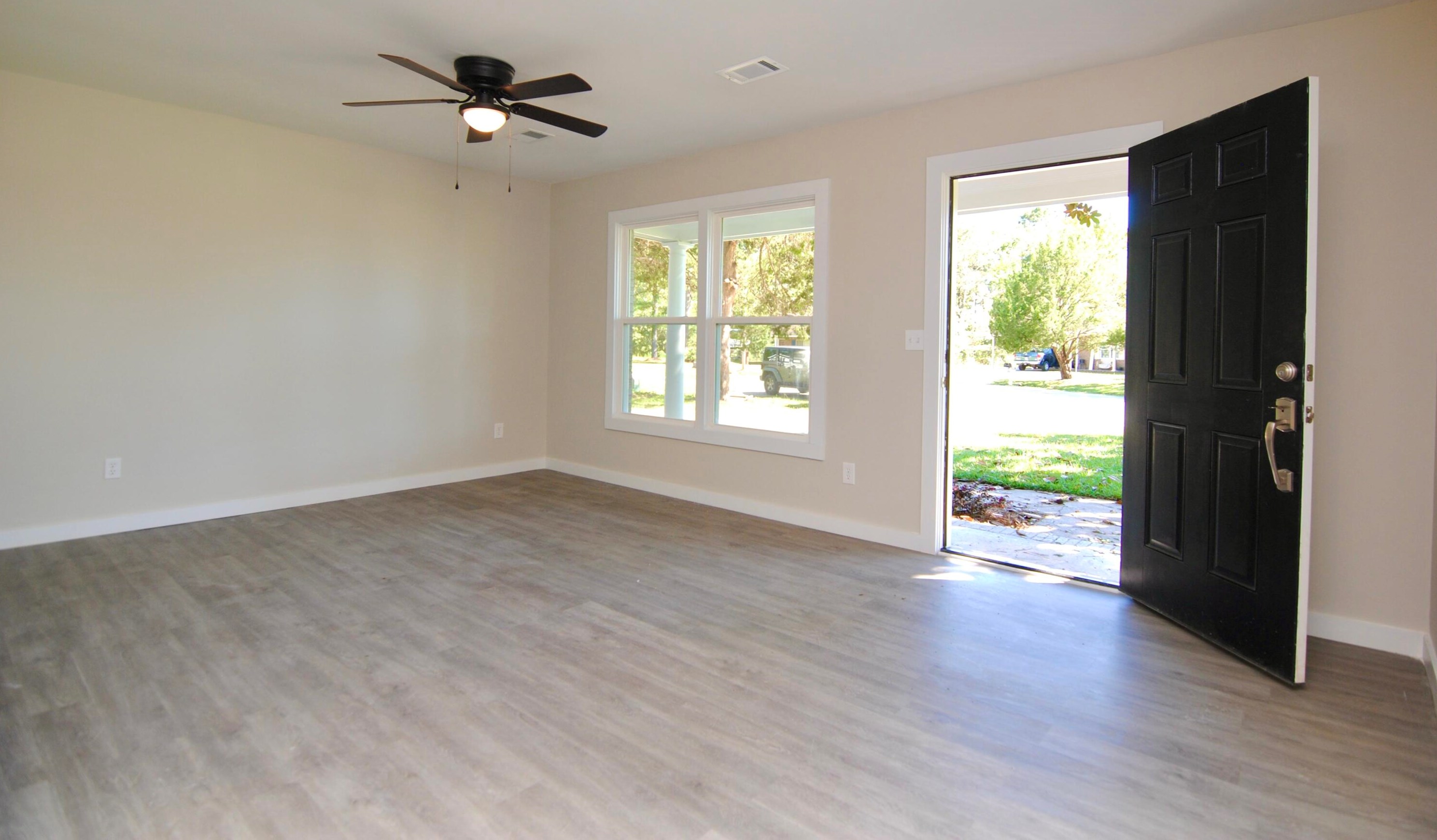 1233 Sheridan Ct, Moncks Corner, SC 29461-9268