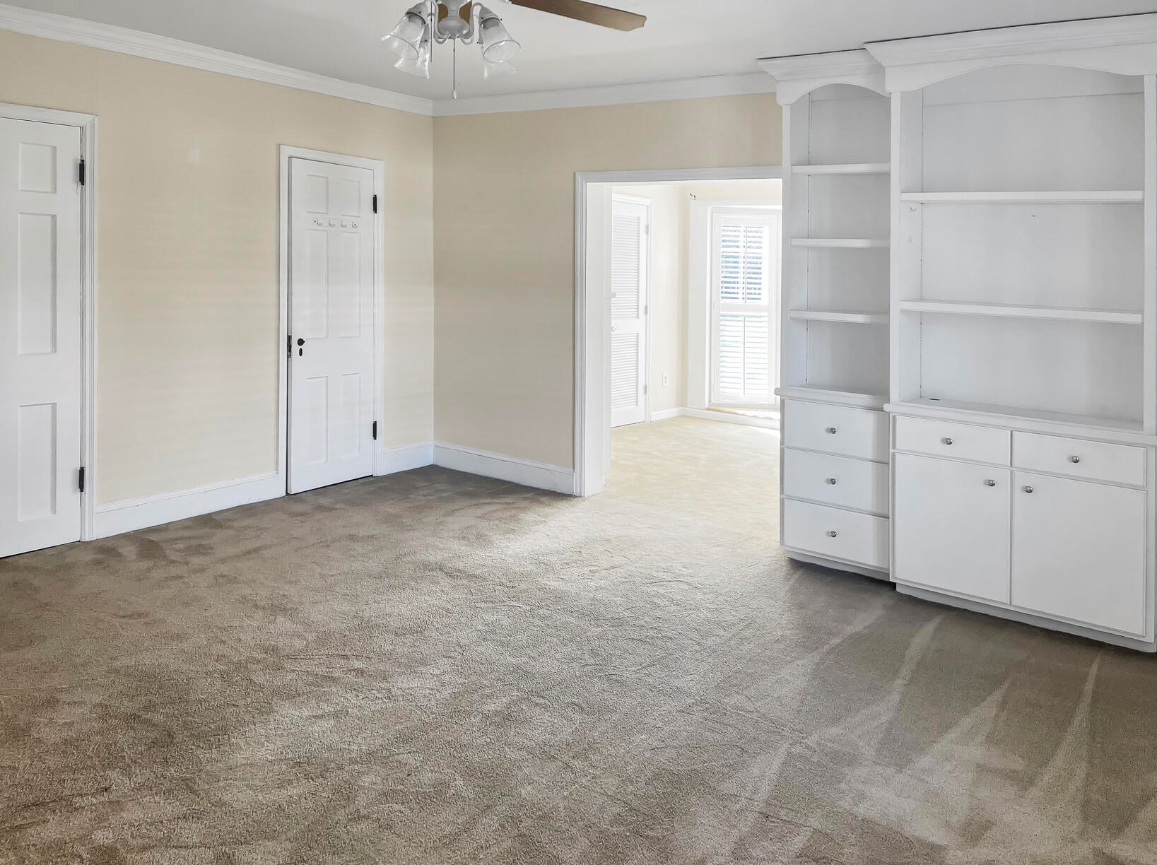 135 Carolina Dr, Alvin SC  29479-3384 exterior